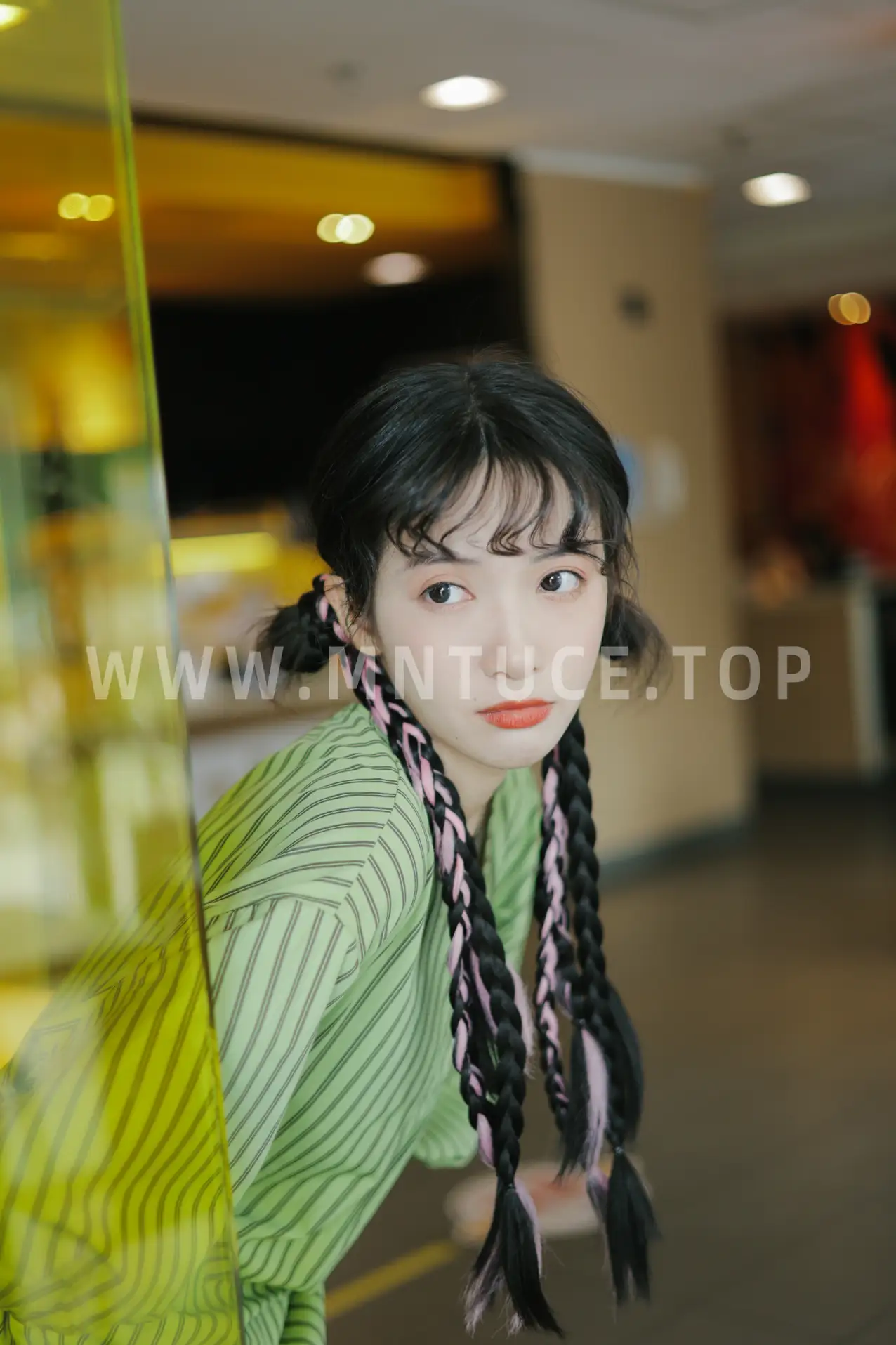 [艺图语] 2022.08.02 Vol.1605 – 夏日女友 一只阿梦崽#[42P]-18
