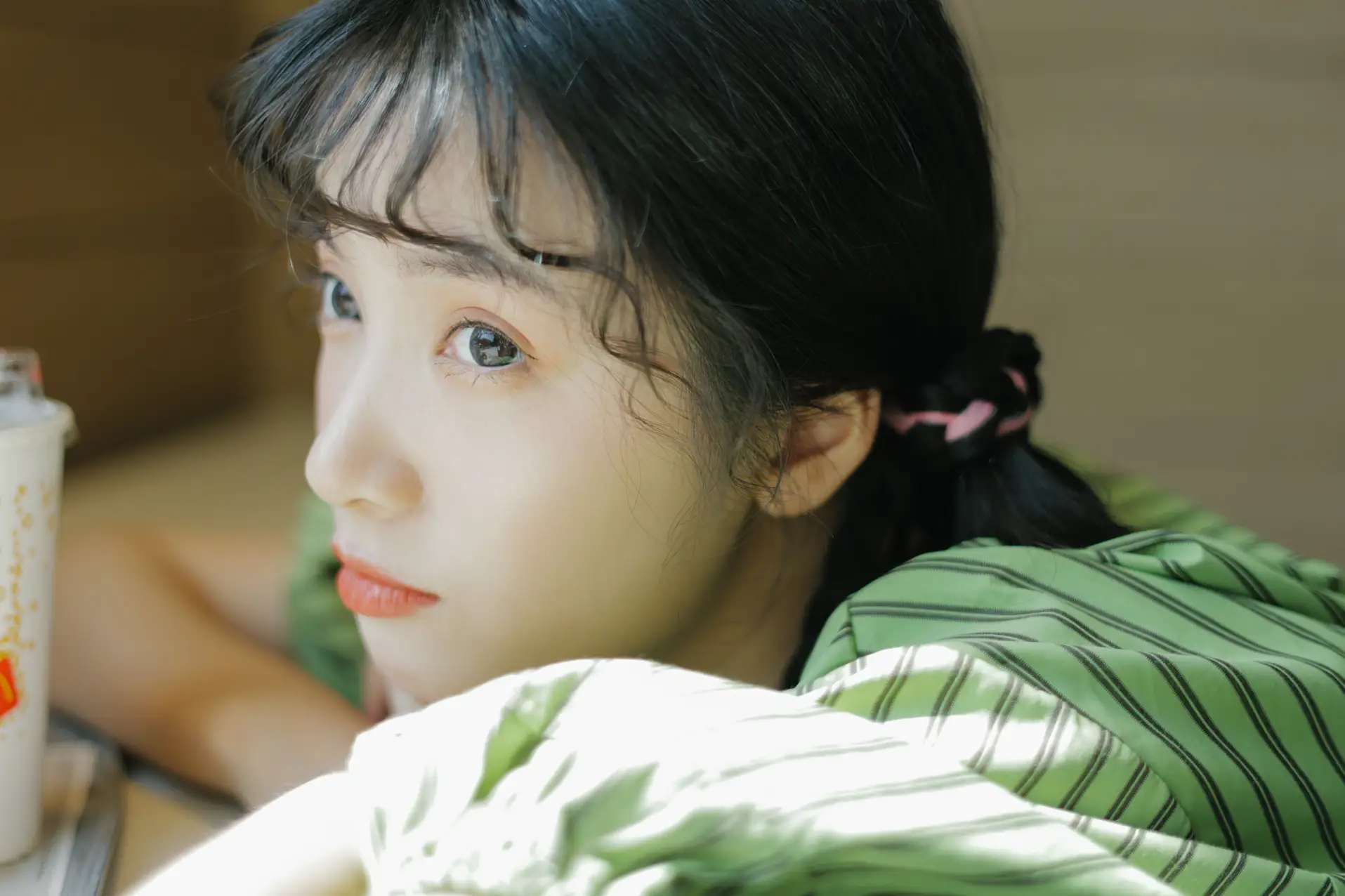 [艺图语] 2022.08.02 Vol.1605 – 夏日女友 一只阿梦崽#[42P]-1
