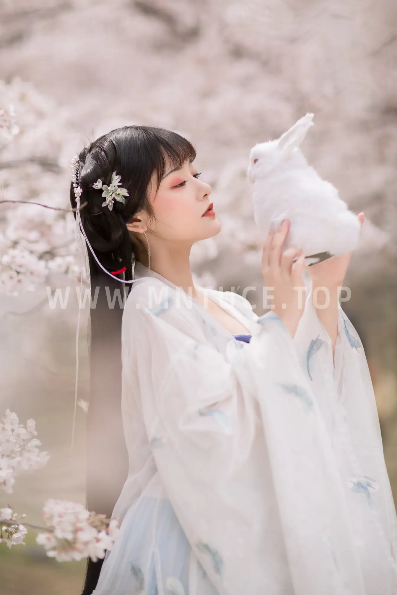 [艺图语] 2022.07.03 Vol.1369 – 樱 奶盖#[21P]-1