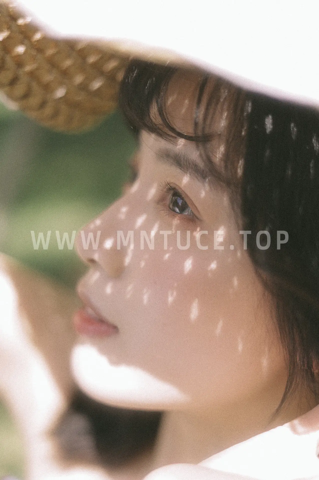 [艺图语] 2022.05.27 Vol.1006 – 她的眸 一只阿梦崽#[34P]-14