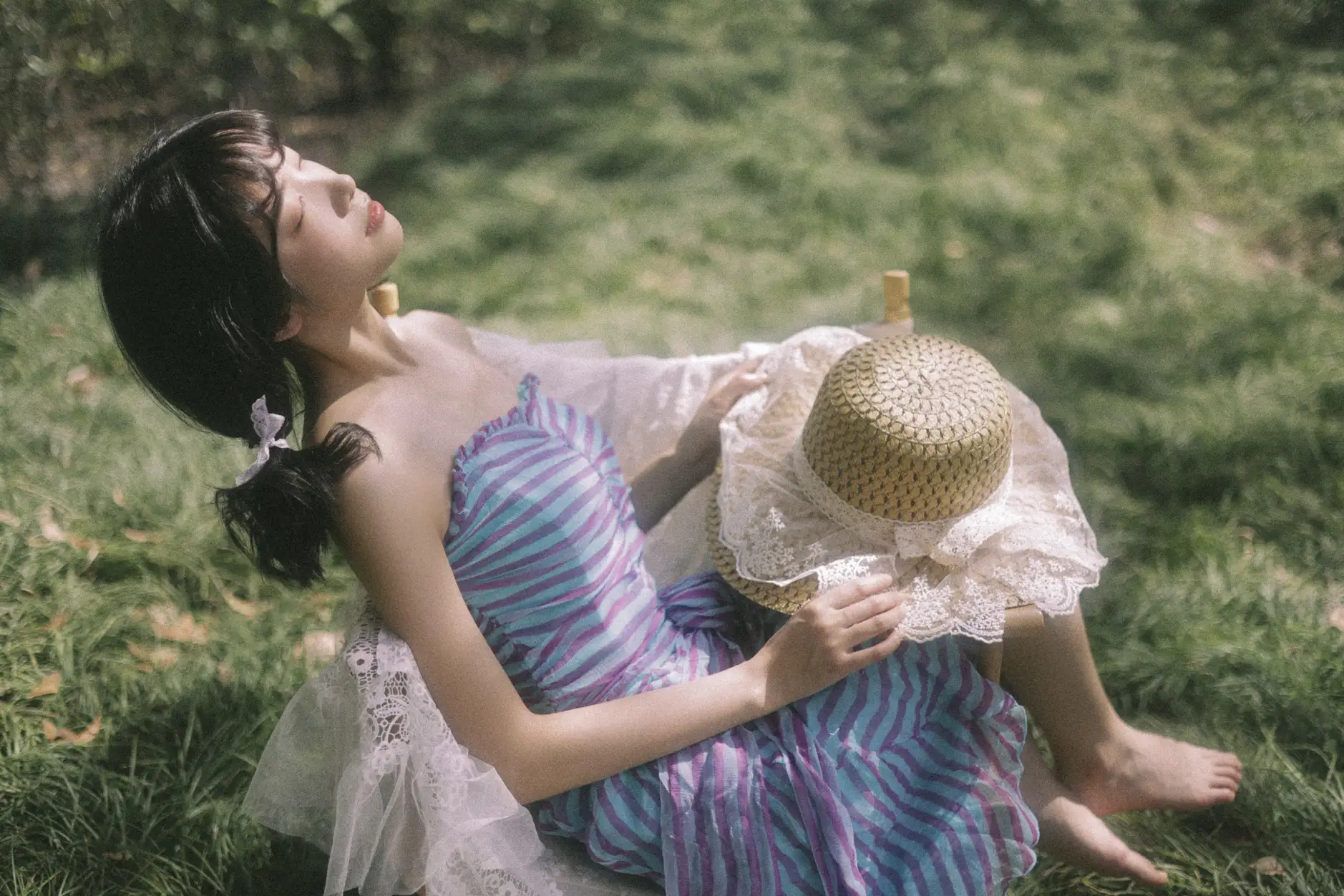 [艺图语] 2022.05.27 Vol.1006 – 她的眸 一只阿梦崽#[34P]-1