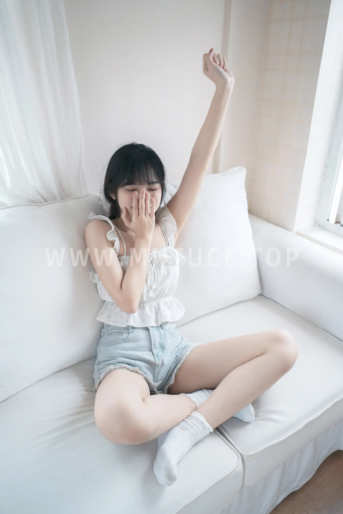 [艺图语] 2021.11.03 Vol.415 – 休息日 阿桐#[23P]-1
