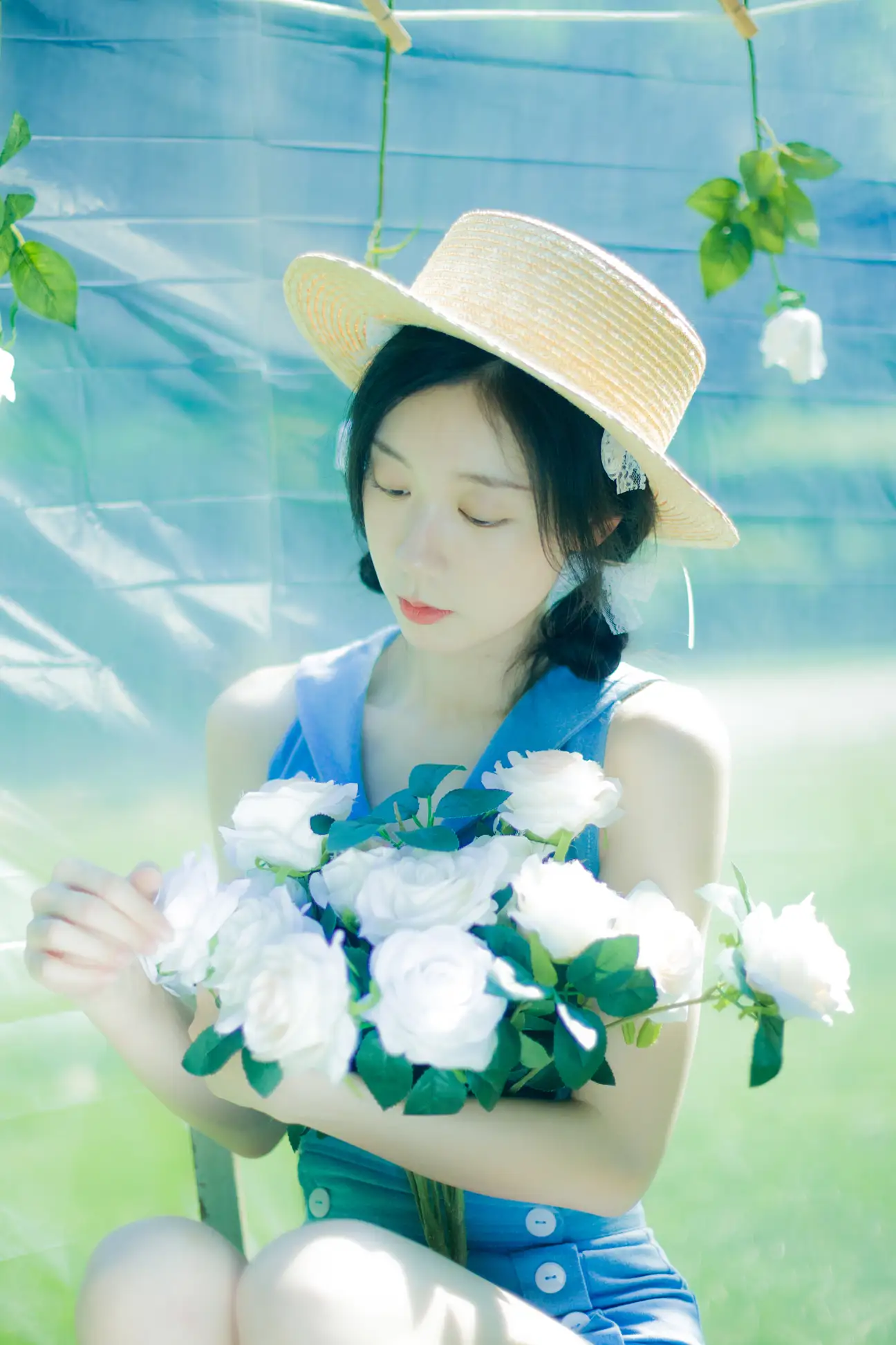 [艺图语] 2022.07.31 Vol.1592 – 夏日颂歌 饲猫少女 饲猫少女-#[32P]-1
