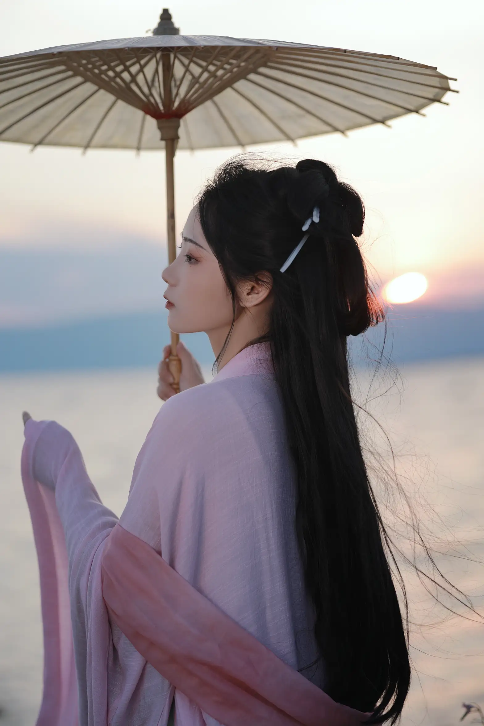 [艺图语] 2022.08.30 Vol.1828 – 人间烟火色 落花人独立#[33P]-5