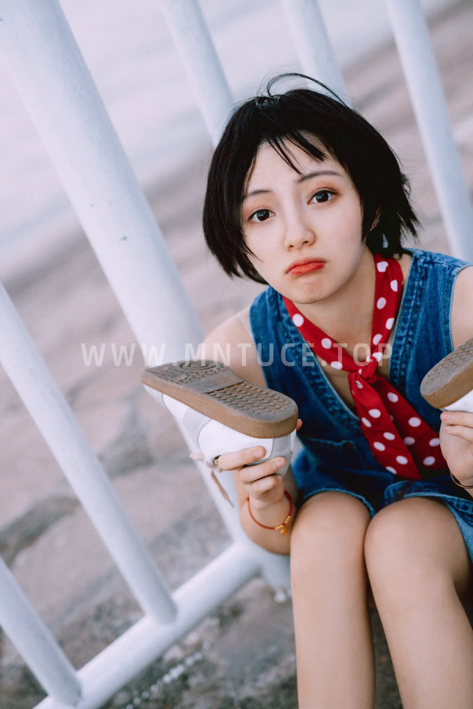 [艺图语] 2021.11.27 Vol.476 – 短发女孩 黎美汐#[31P]-1