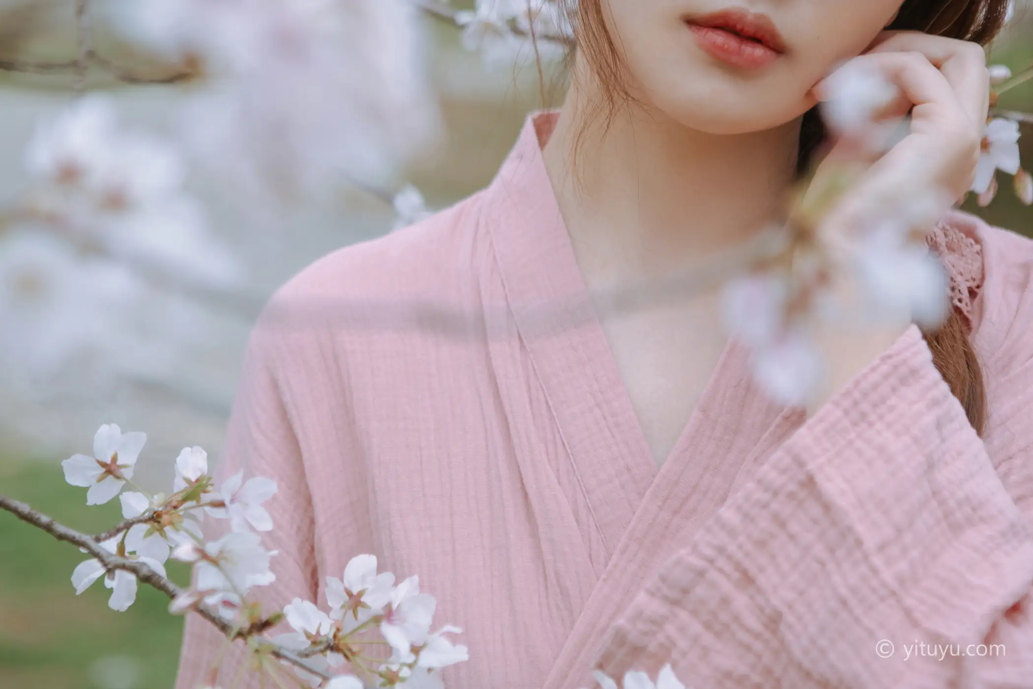 [艺图语] 2021.05.19 Vol.057 – 起风渐暖，樱花将灿 一只小四月#[24P]-13