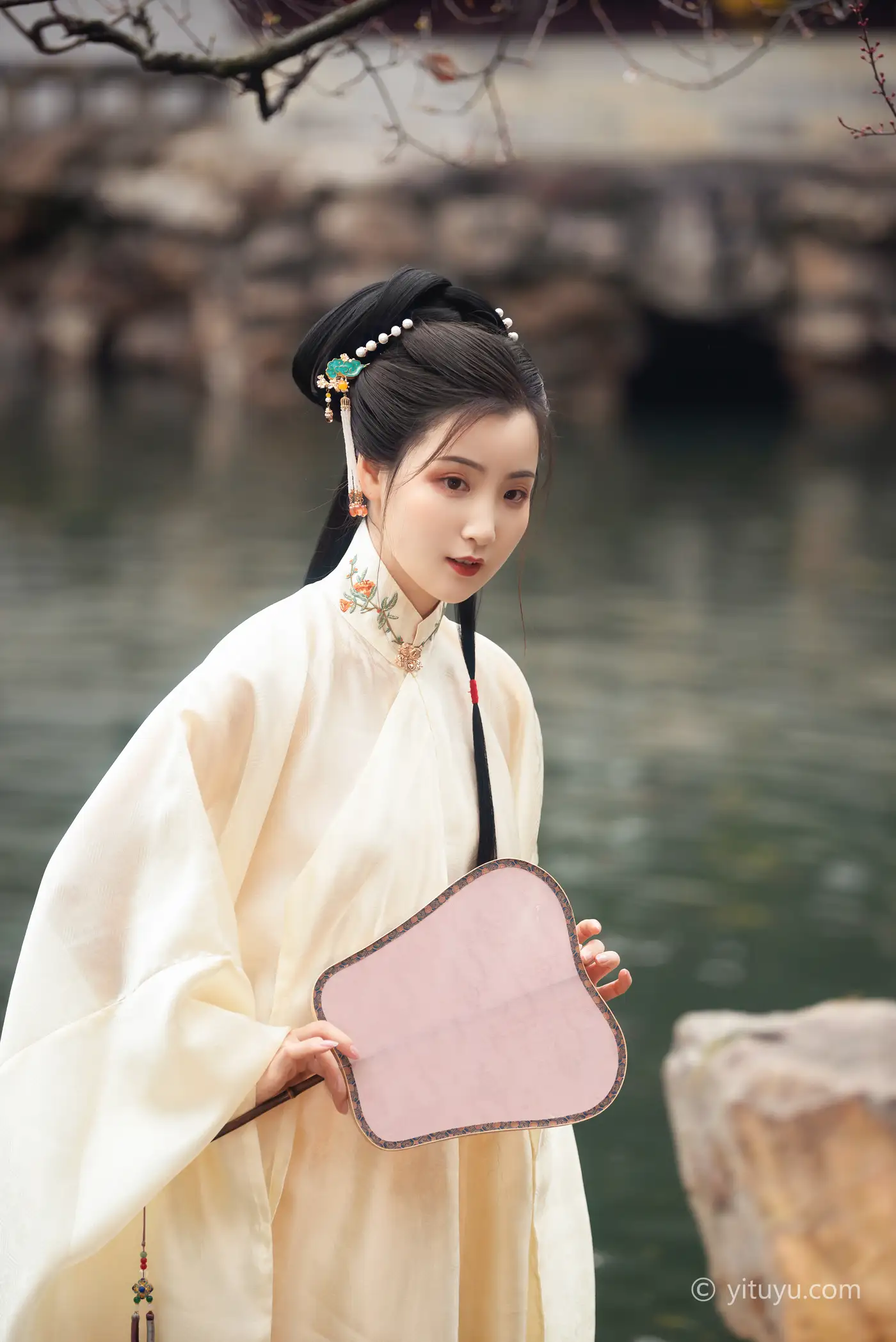 [艺图语] 2021.05.10 Vol.053 – 玉兰 金儿#[23P]-5