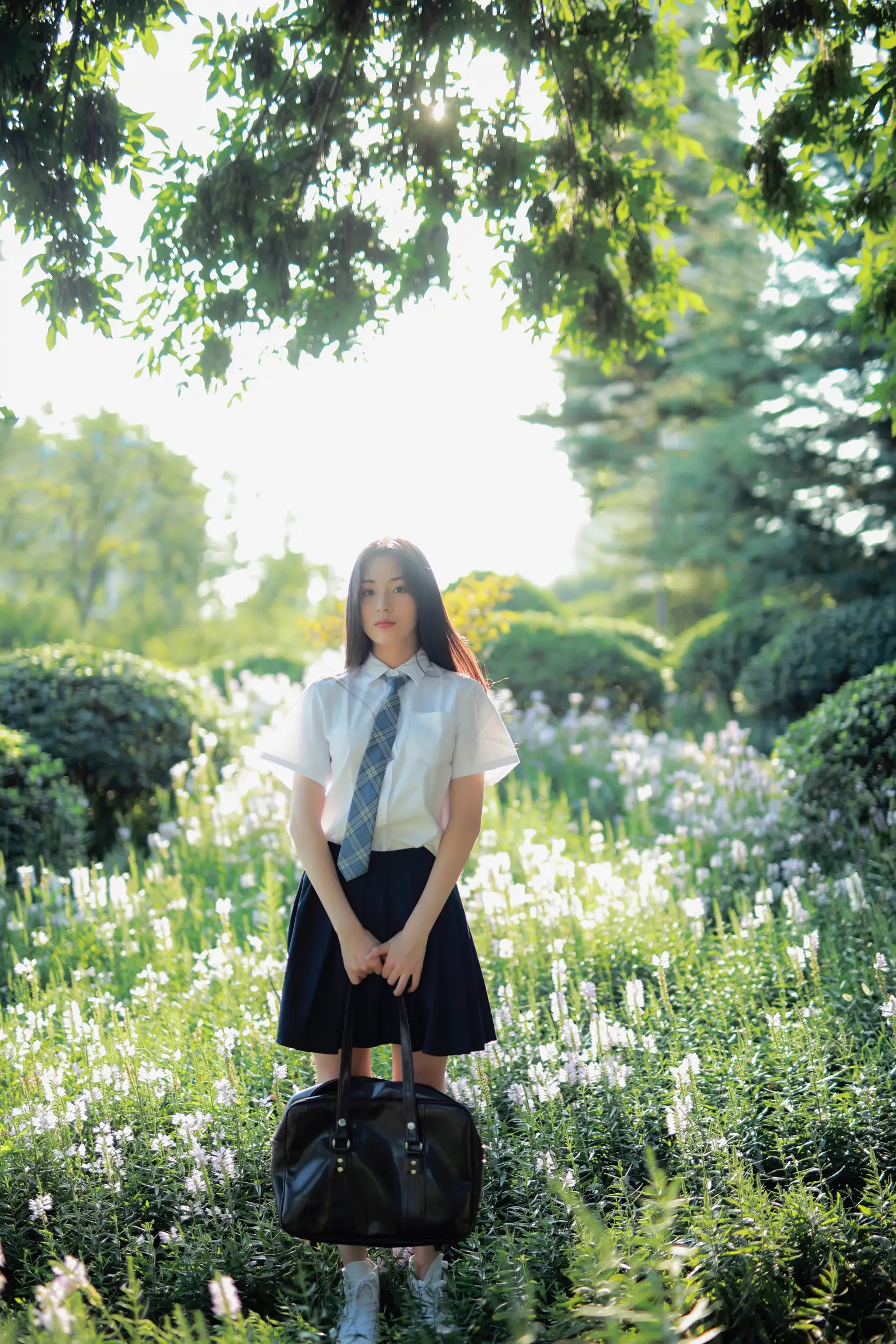 [艺图语] 2022.07.02 Vol.1350 – 风很温柔，花很鲜艳 一帆#[22P]-4