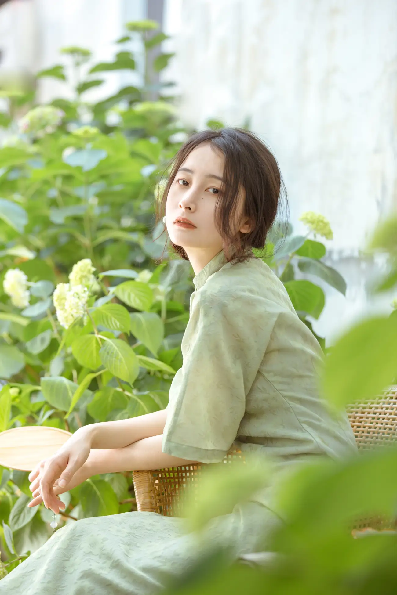 [艺图语] 2022.06.27 Vol.1309 – 总有人间一两风 五月的三花猫#[24P]-15