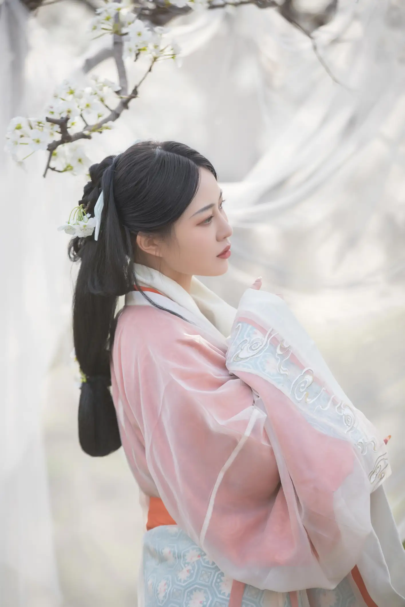 [艺图语] 2022.06.01 Vol.1055 – 香寒未逐风 鹿哥#[24P]-16