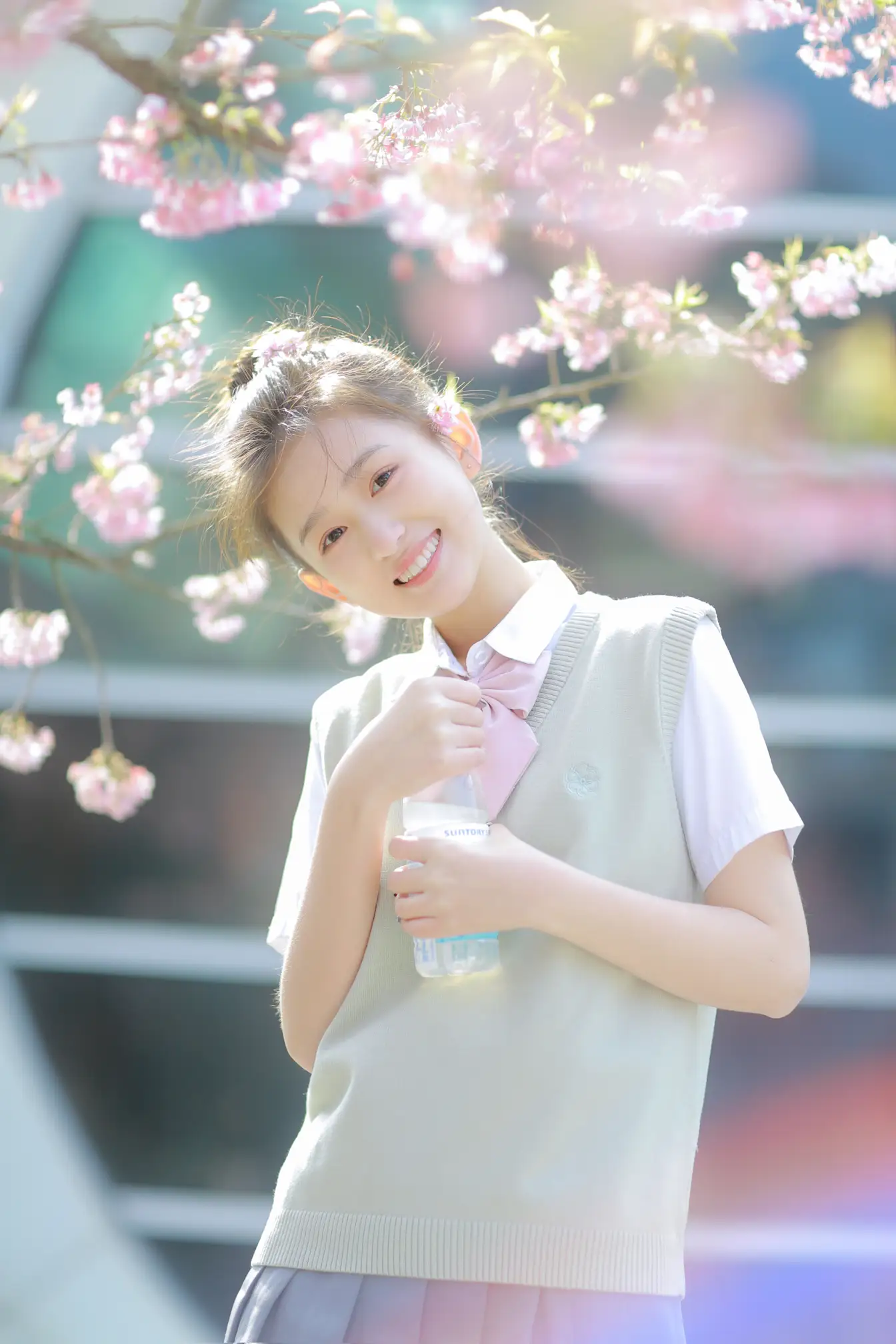 [艺图语] 2022.05.11 Vol.854 – 樱花下的春日心动 瑞秋的快乐人生#[23P]-5