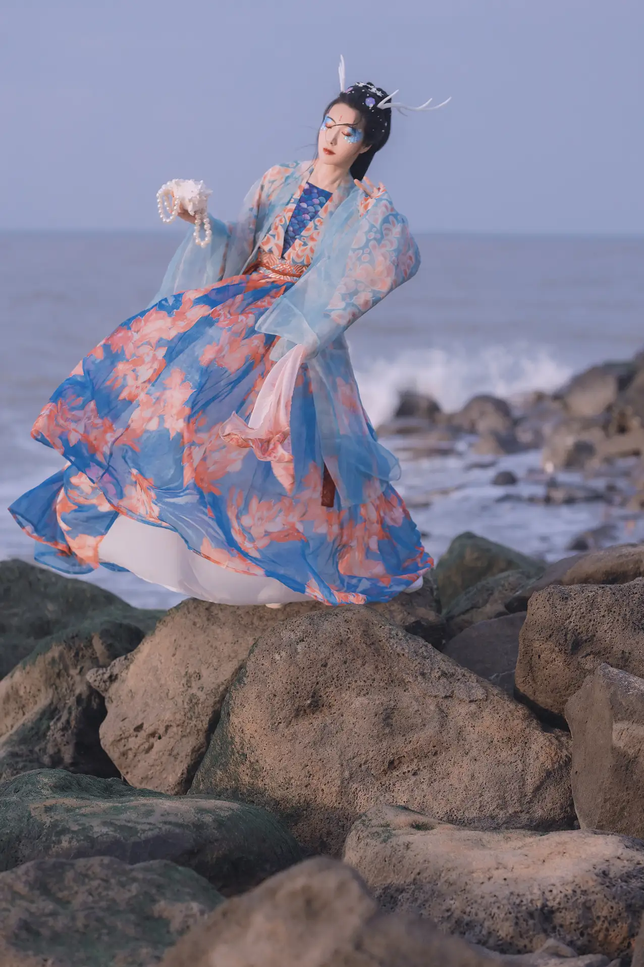 [艺图语] 2021.10.18 Vol.368 – 龙女 何佳#[24P]-18