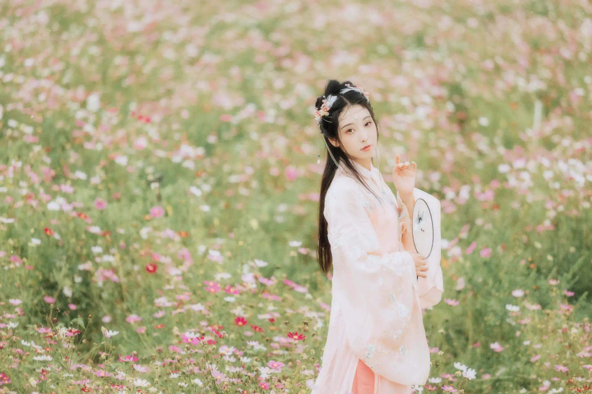 [艺图语] 2021.09.03 Vol.230 – 繁花孤影 茶茶#[24P]-1