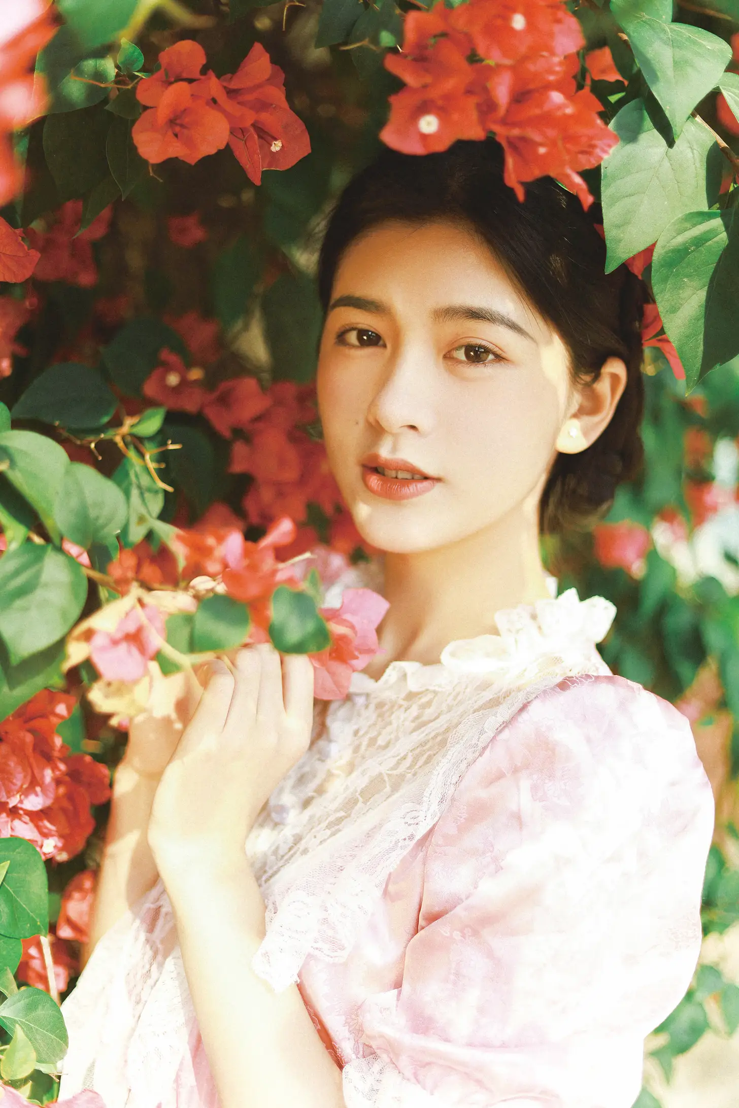 [艺图语] 2022.09.12 Vol.1932 – 三角梅与少女 欣慧#[21P]-2
