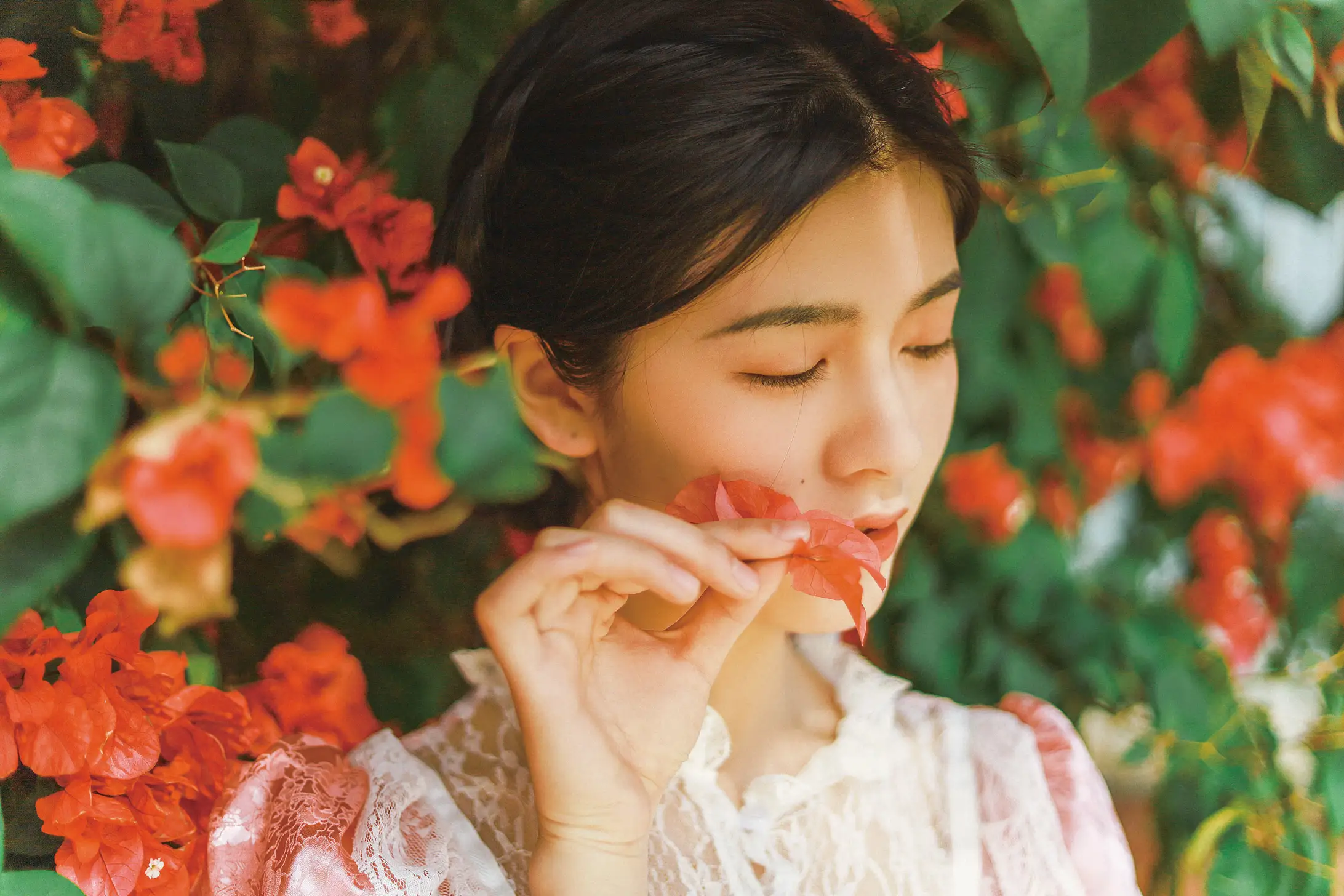 [艺图语] 2022.09.12 Vol.1932 – 三角梅与少女 欣慧#[21P]-9