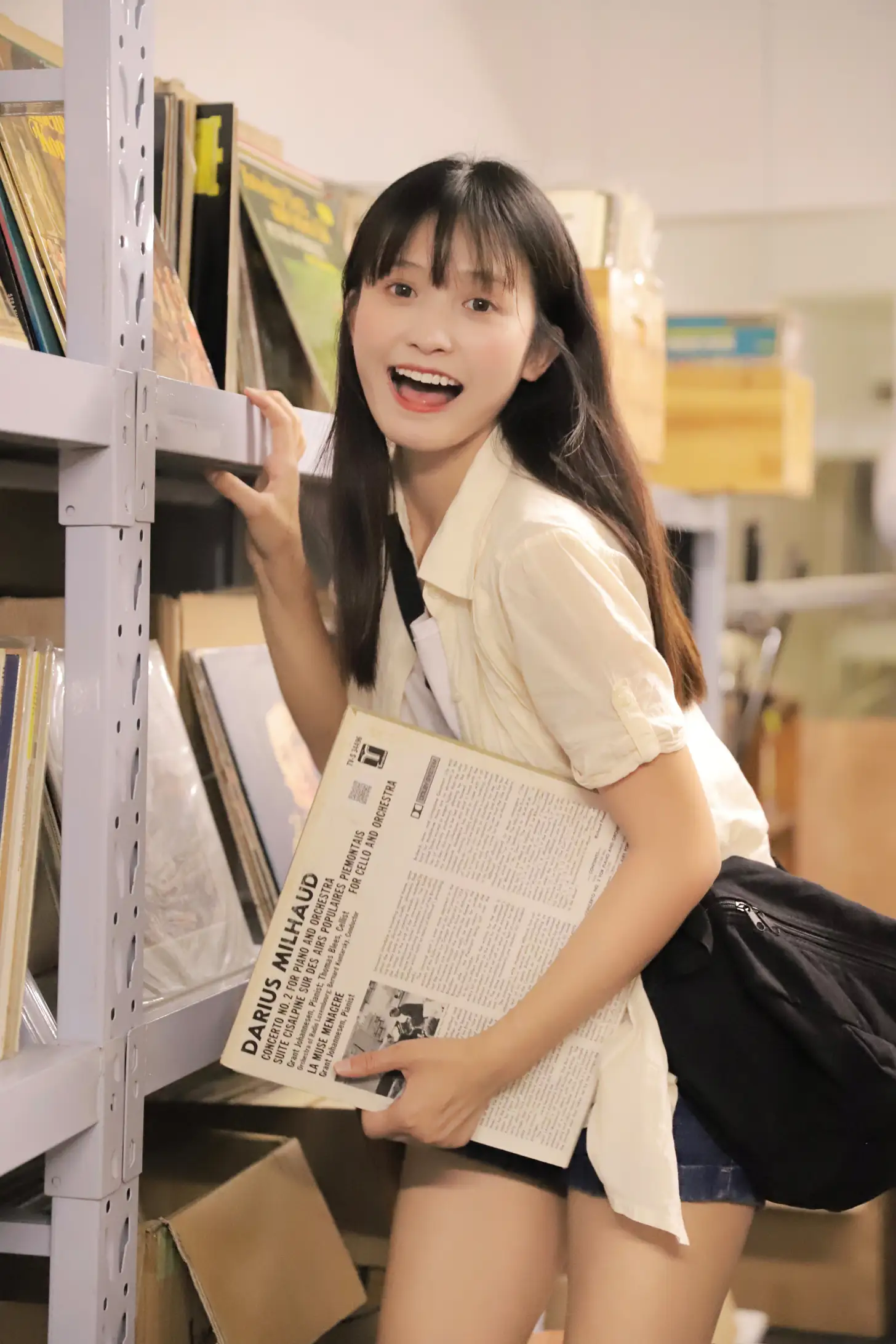 [艺图语] 2022.07.28 Vol.1558 – 半岛铁盒 刘小瑜#[22P]-1