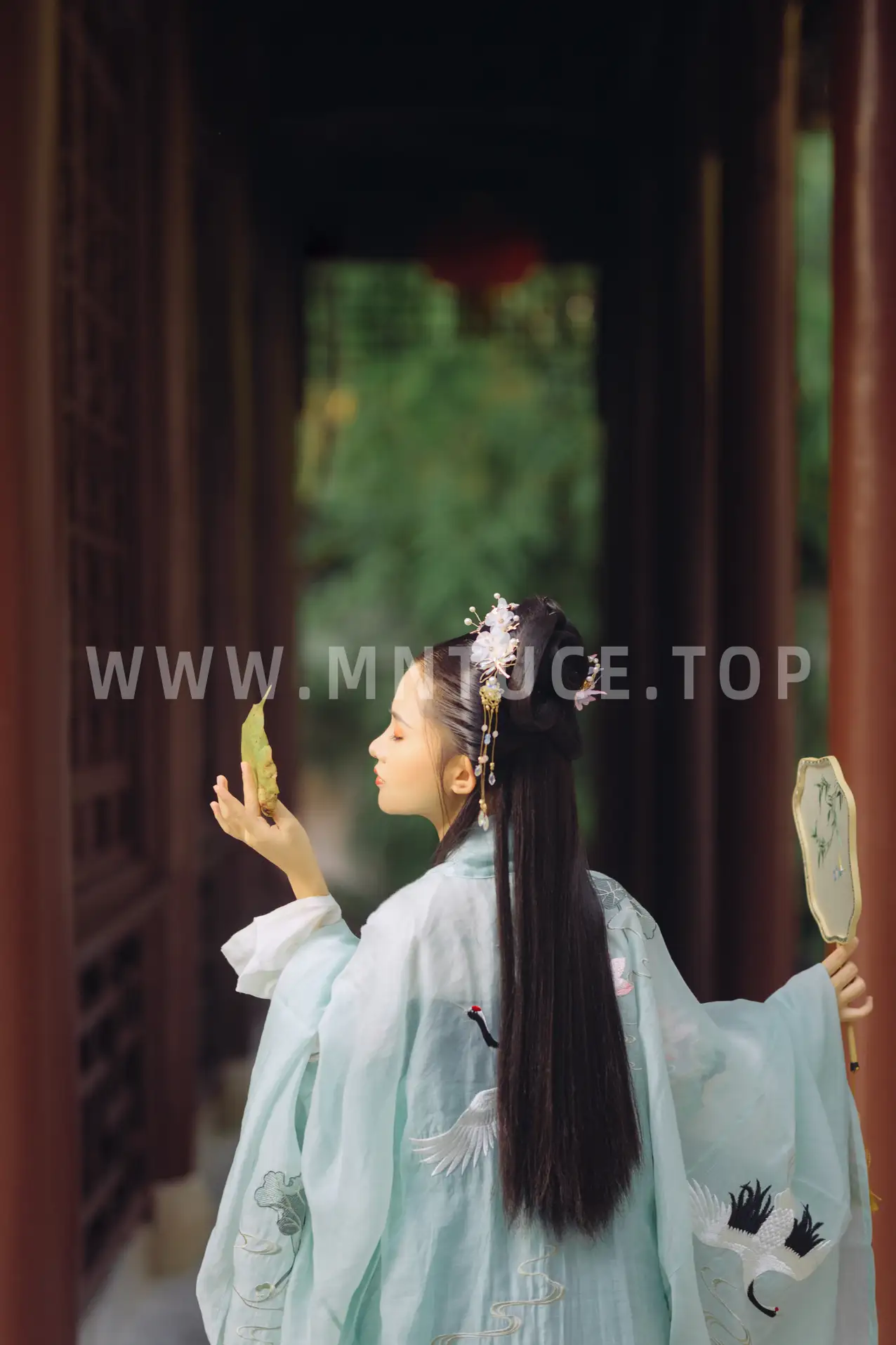 [艺图语] 2021.09.02 Vol.218 – 故园千寻 媛媛#[26P]-18