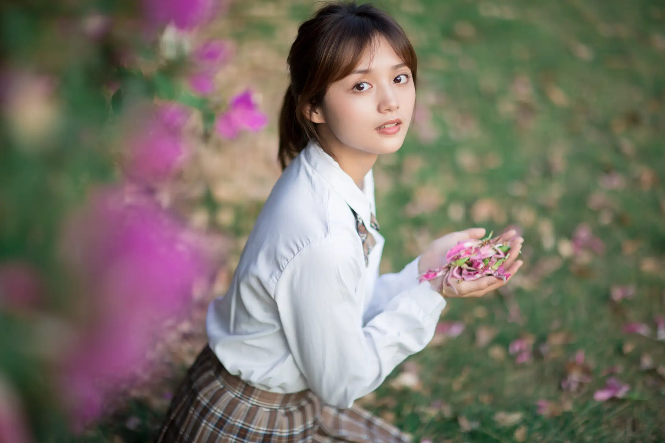 [艺图语] 2021.09.30 Vol.330 – 站台 雨文#[23P]-14