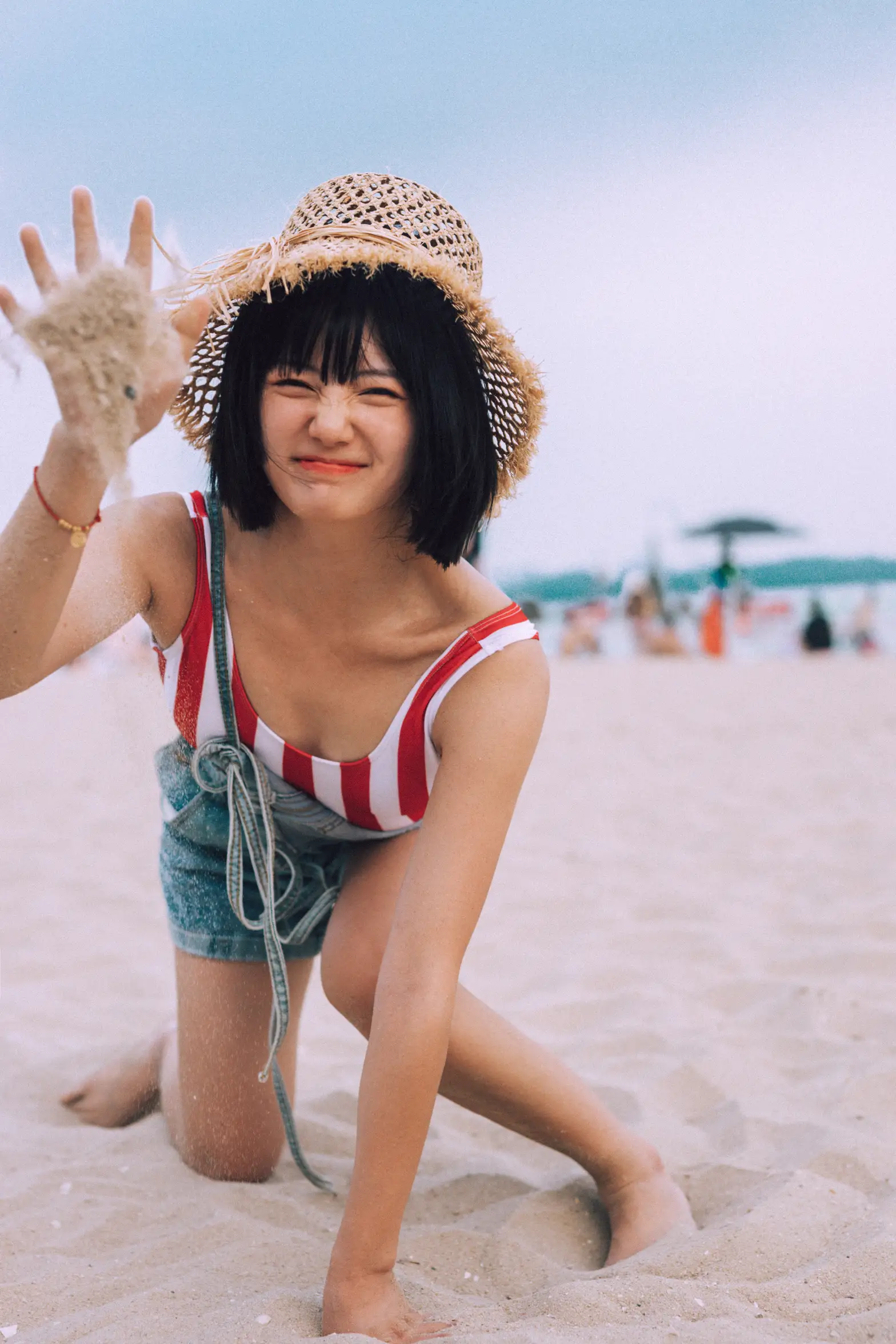 [艺图语] 2021.11.24 Vol.467 – 红色沙滩少女 黎美汐#[42P]-13