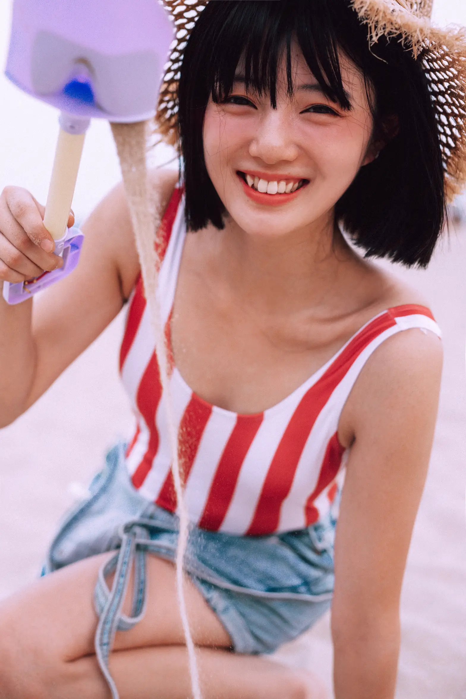 [艺图语] 2021.11.24 Vol.467 – 红色沙滩少女 黎美汐#[42P]-15