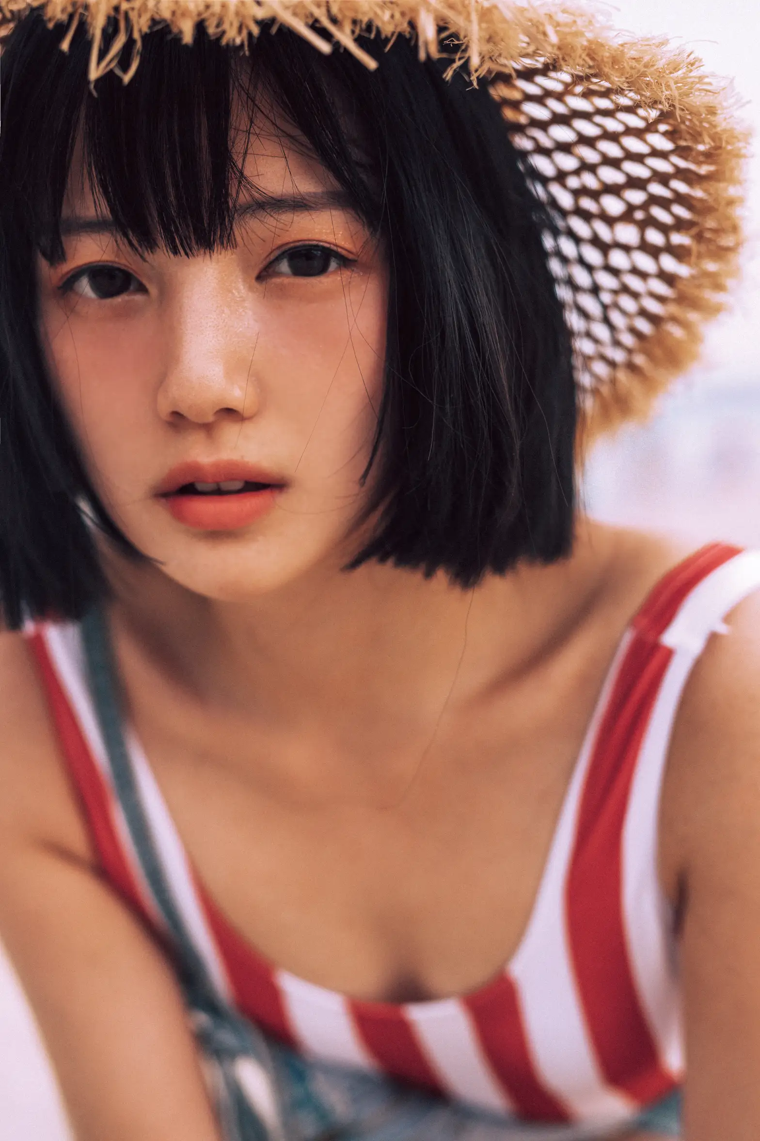 [艺图语] 2021.11.24 Vol.467 – 红色沙滩少女 黎美汐#[42P]-17