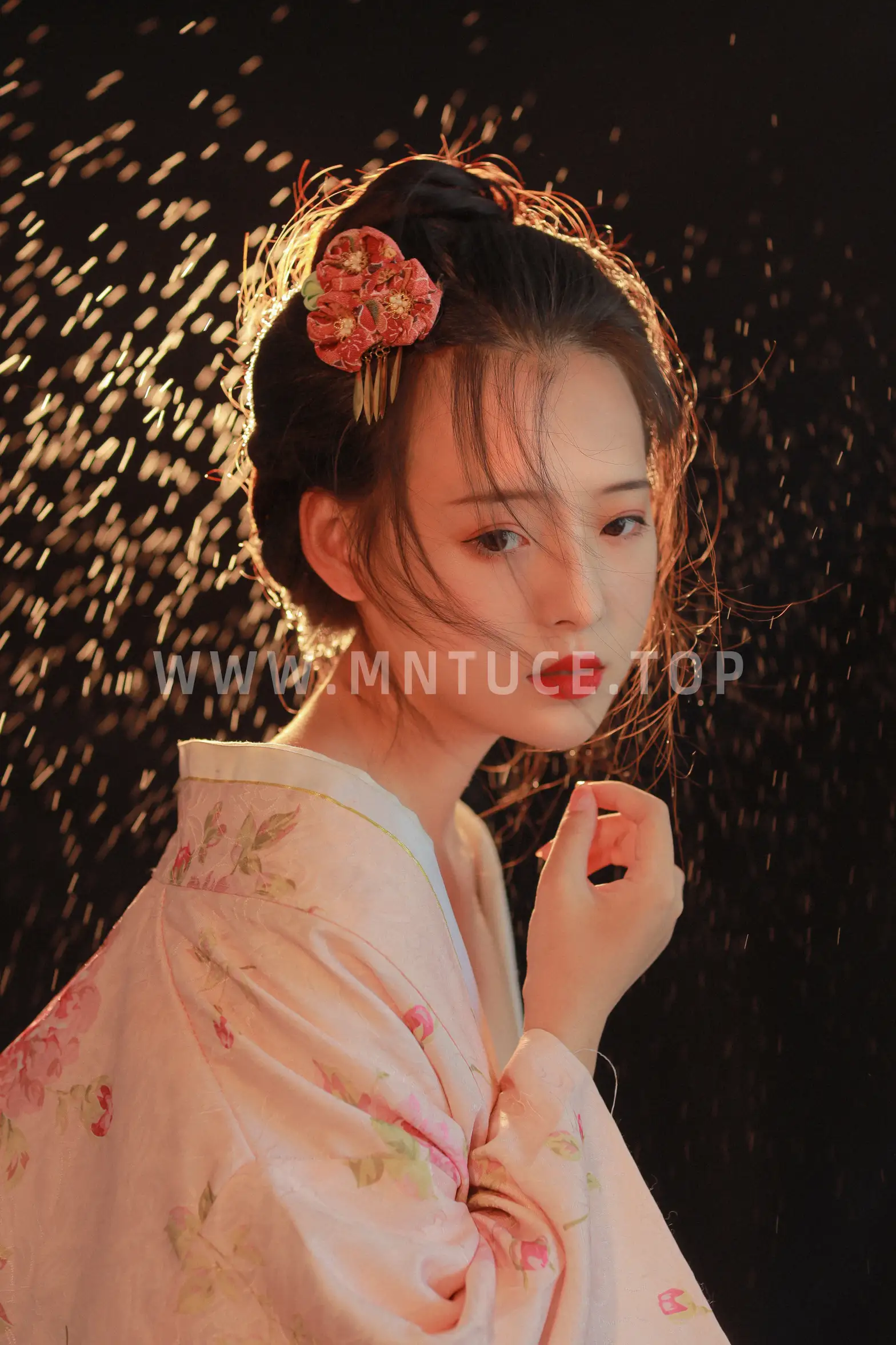 [艺图语] 2022.07.11 Vol.1446 – 神明少女 秦朝歌#[22P]-1
