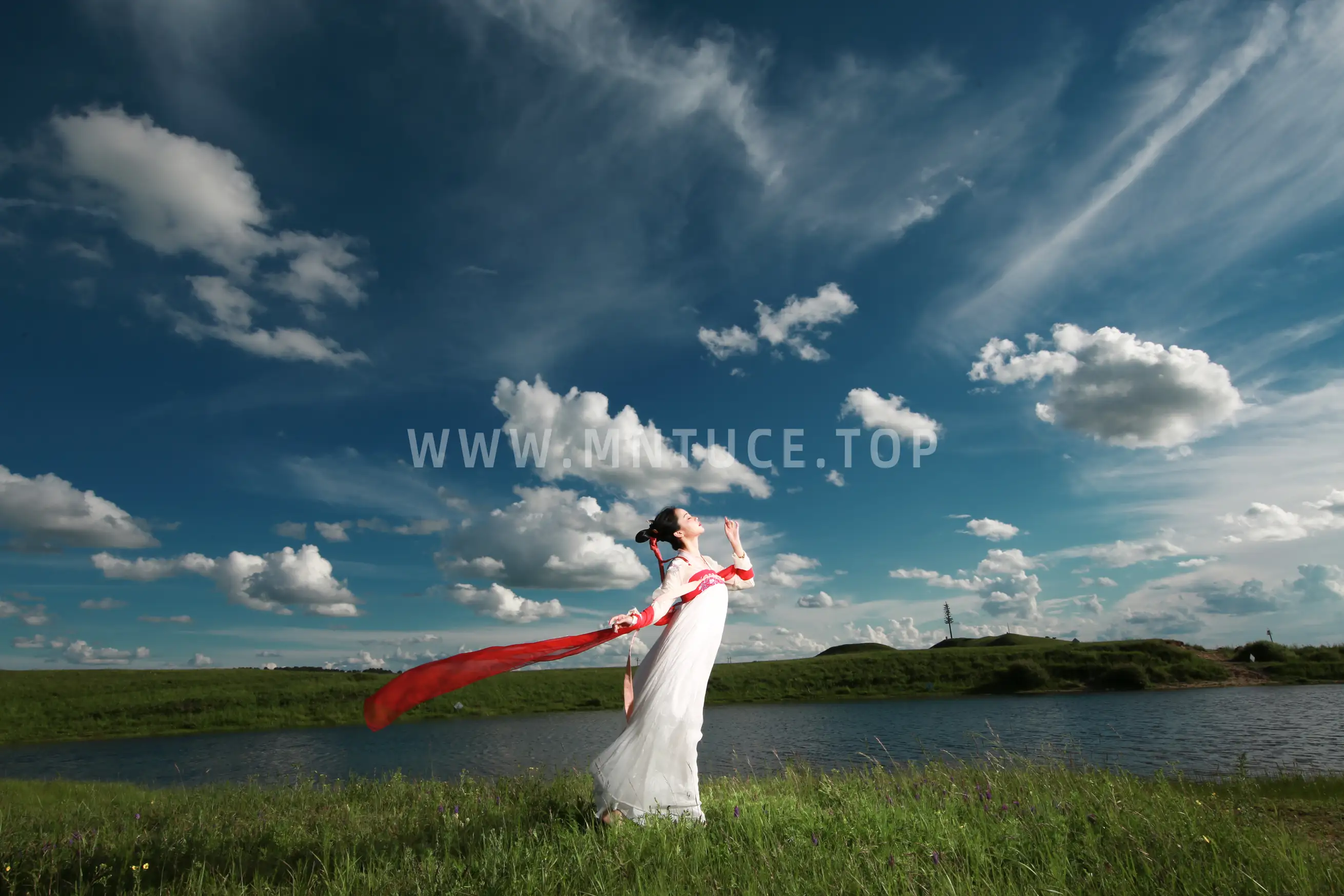 [艺图语] 2022.02.20 Vol.831 – 在水一方 晶晶#[20P]-10