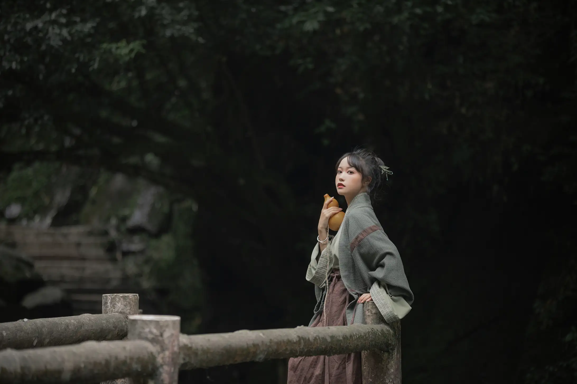 [艺图语] 2022.08.13 Vol.1695 – 上山 梨一依#[38P]-13