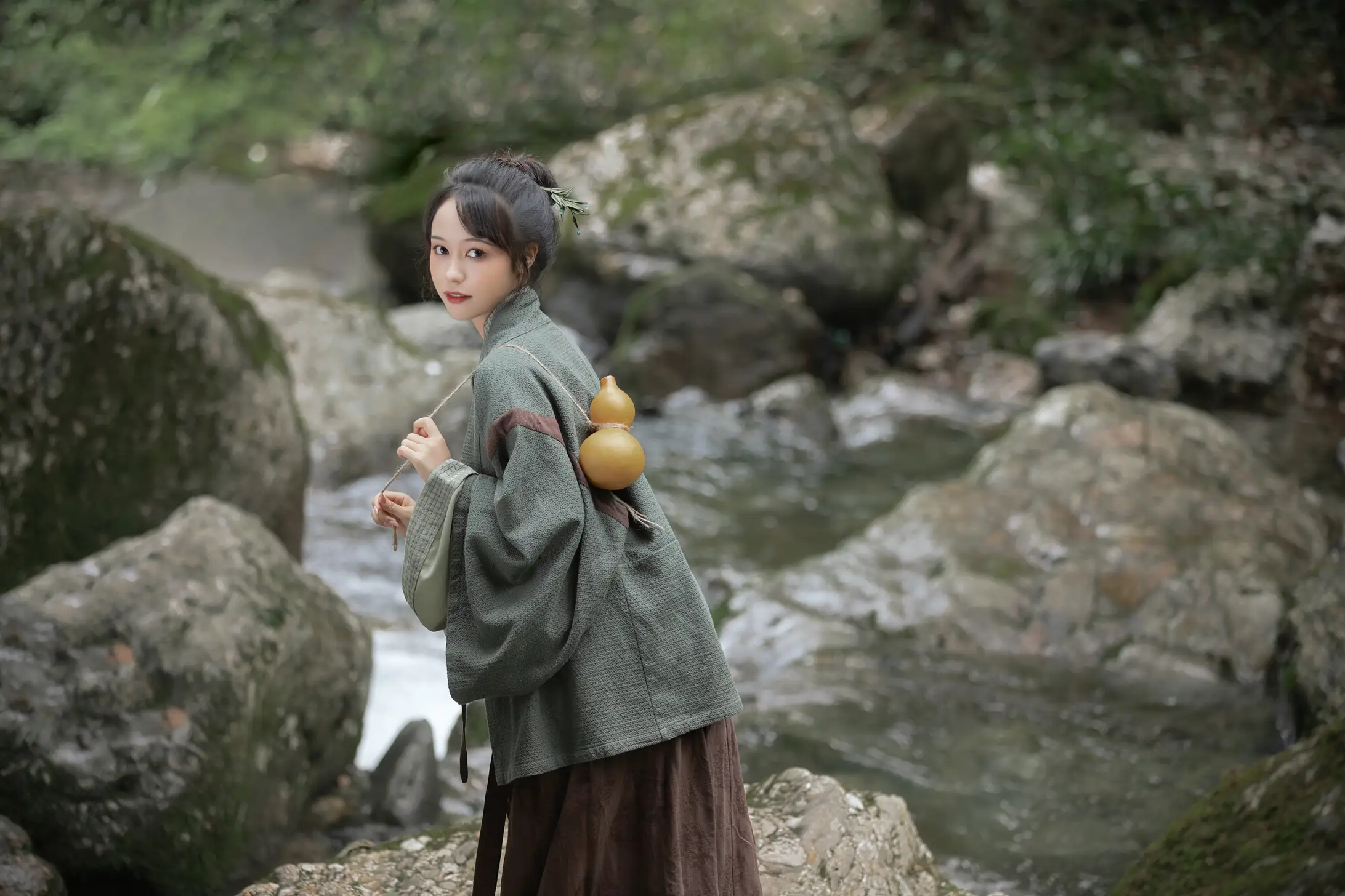 [艺图语] 2022.08.13 Vol.1695 – 上山 梨一依#[38P]-2