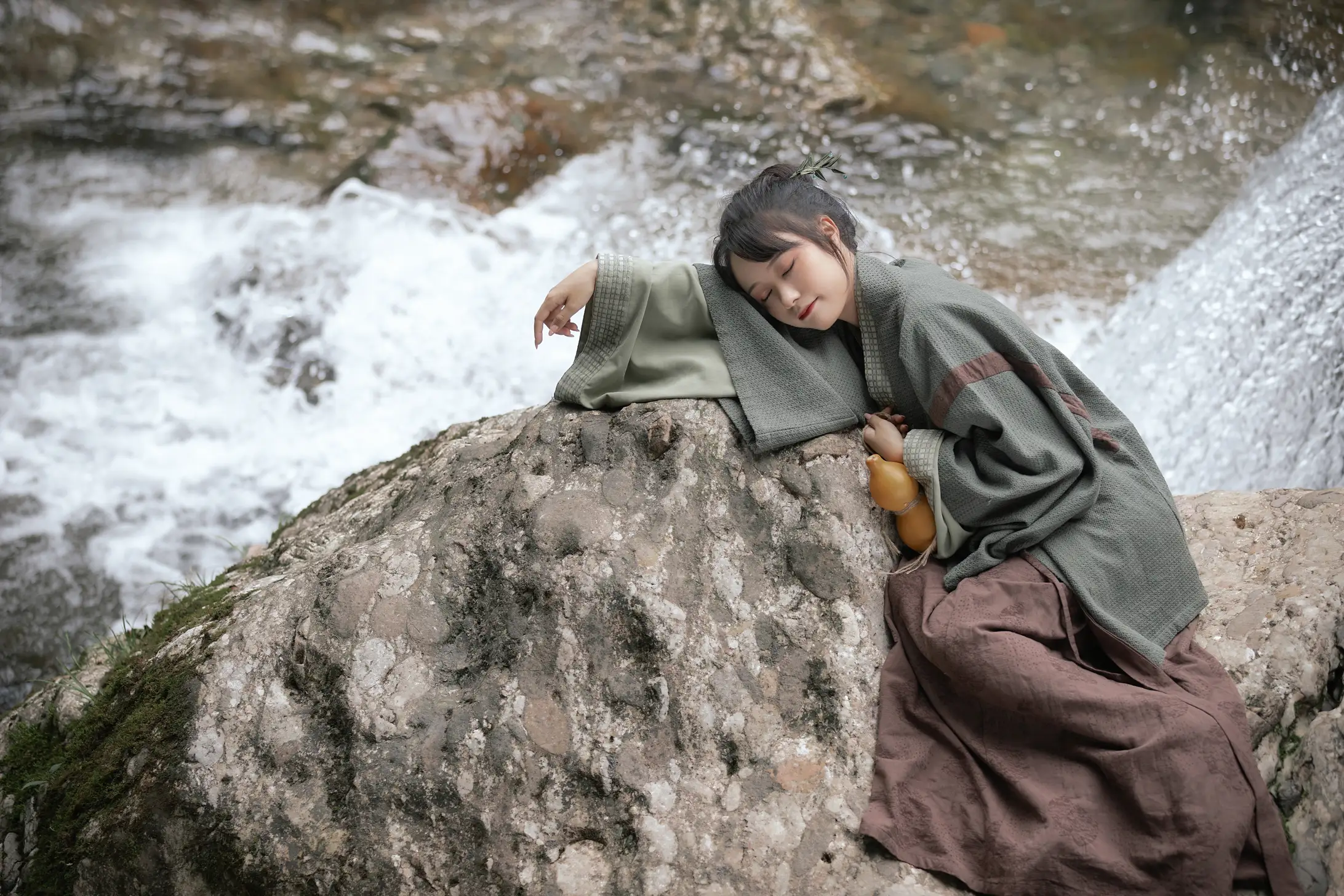 [艺图语] 2022.08.13 Vol.1695 – 上山 梨一依#[38P]-3