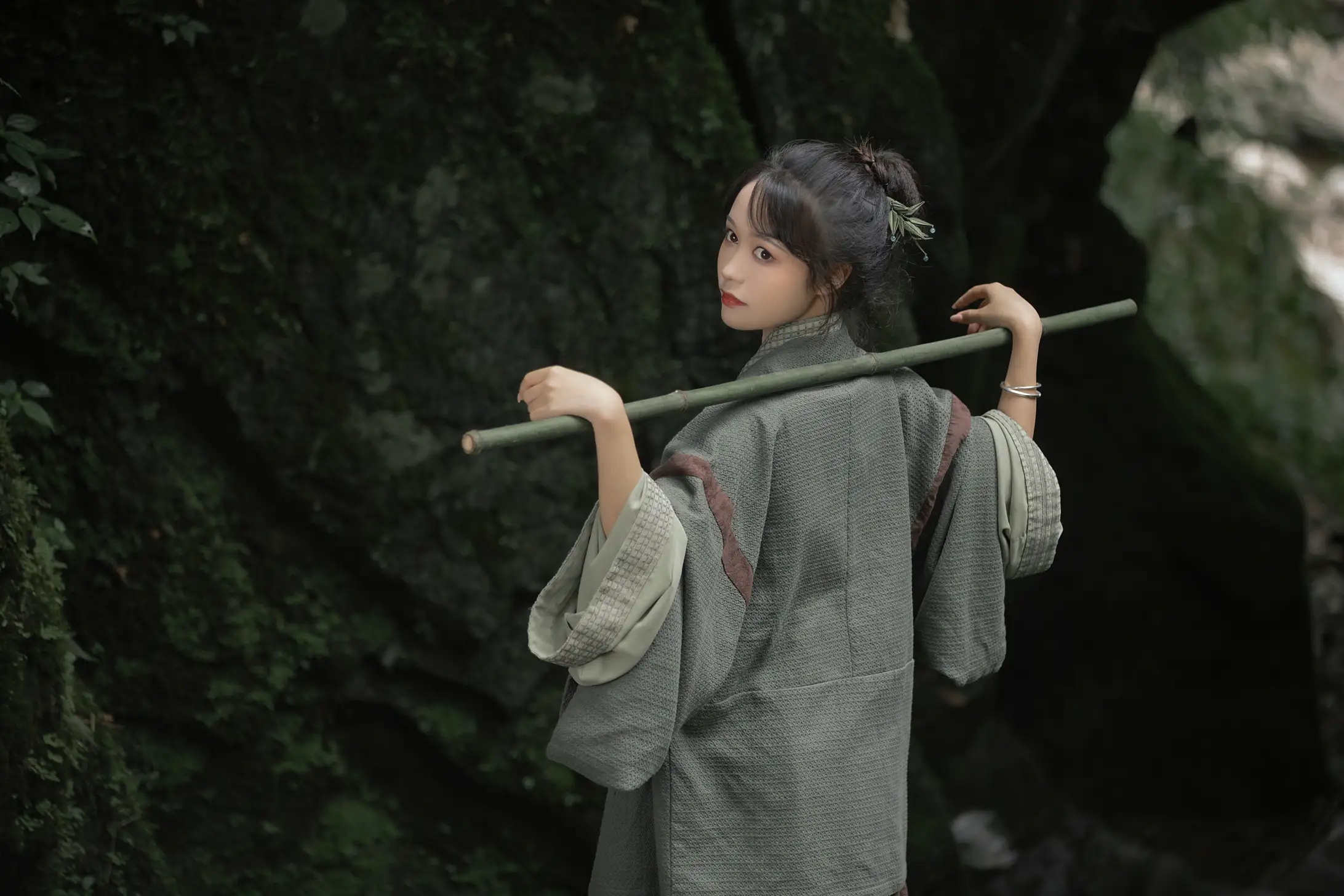 [艺图语] 2022.08.13 Vol.1695 – 上山 梨一依#[38P]-14