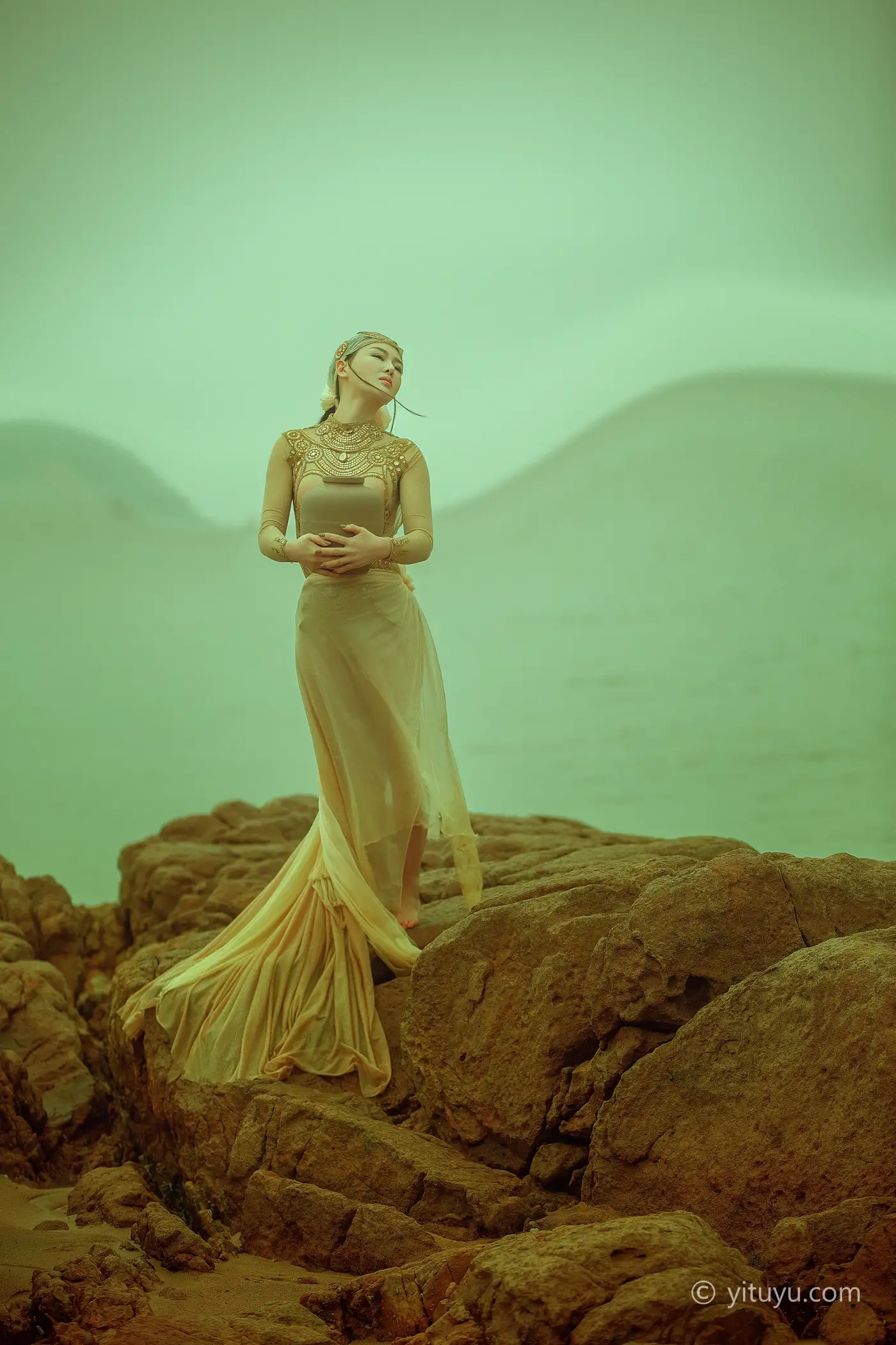 [艺图语] 2021.06.11 Vol.072 – 我的楼兰 陽兒#[33P]-9