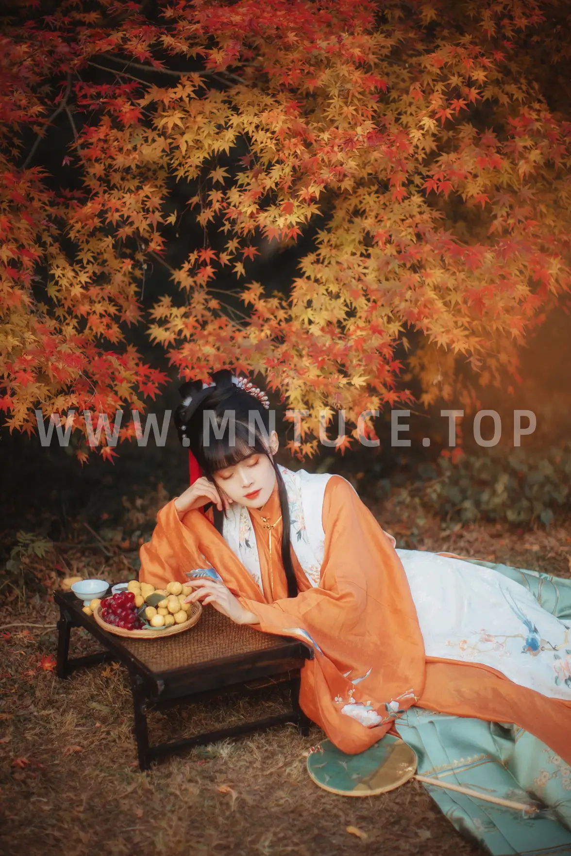 [艺图语] 2022.01.04 Vol.588 – 秋色 爽子#[21P]-1