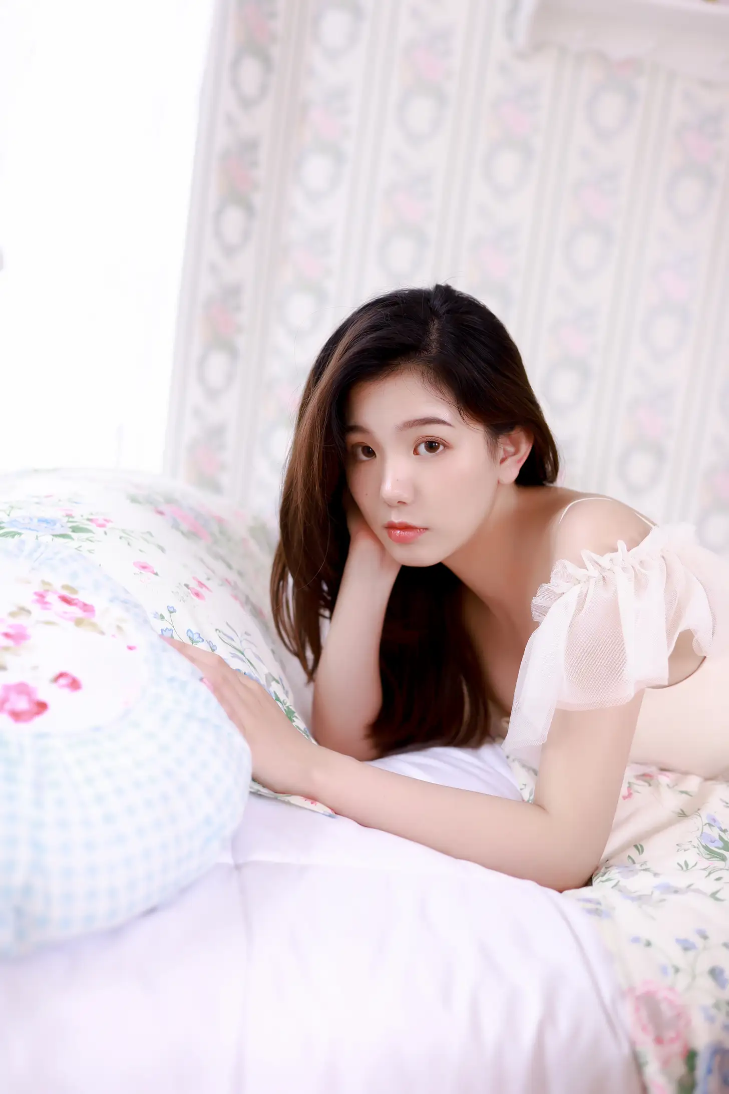 [艺图语] 2022.08.29 Vol.1821 – 小美好 炸面比目鱼#[24P]-1