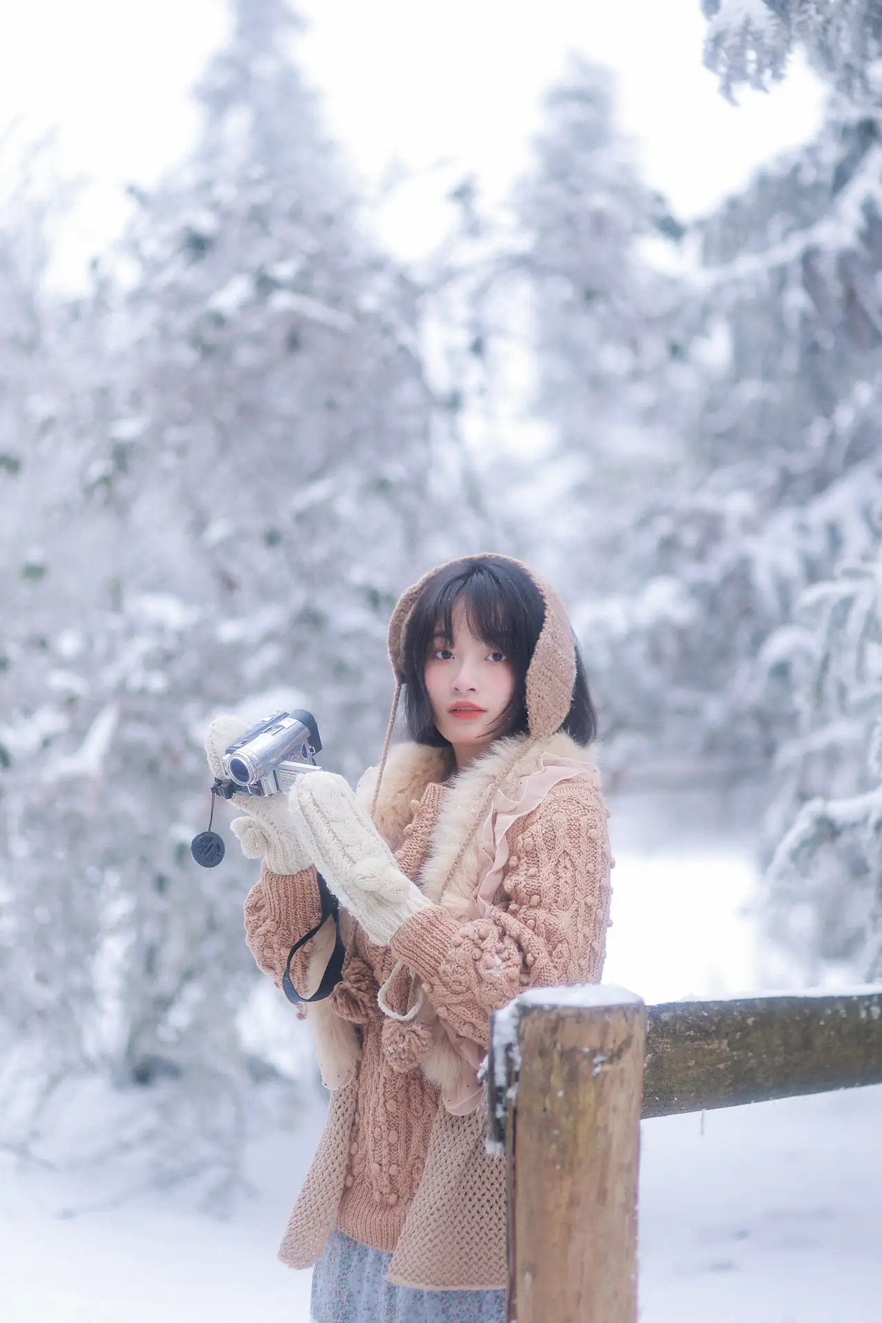 [艺图语] 2022.09.17 Vol.1970 – 嘿，一起来玩雪。 耳元在减肥#[26P]-3