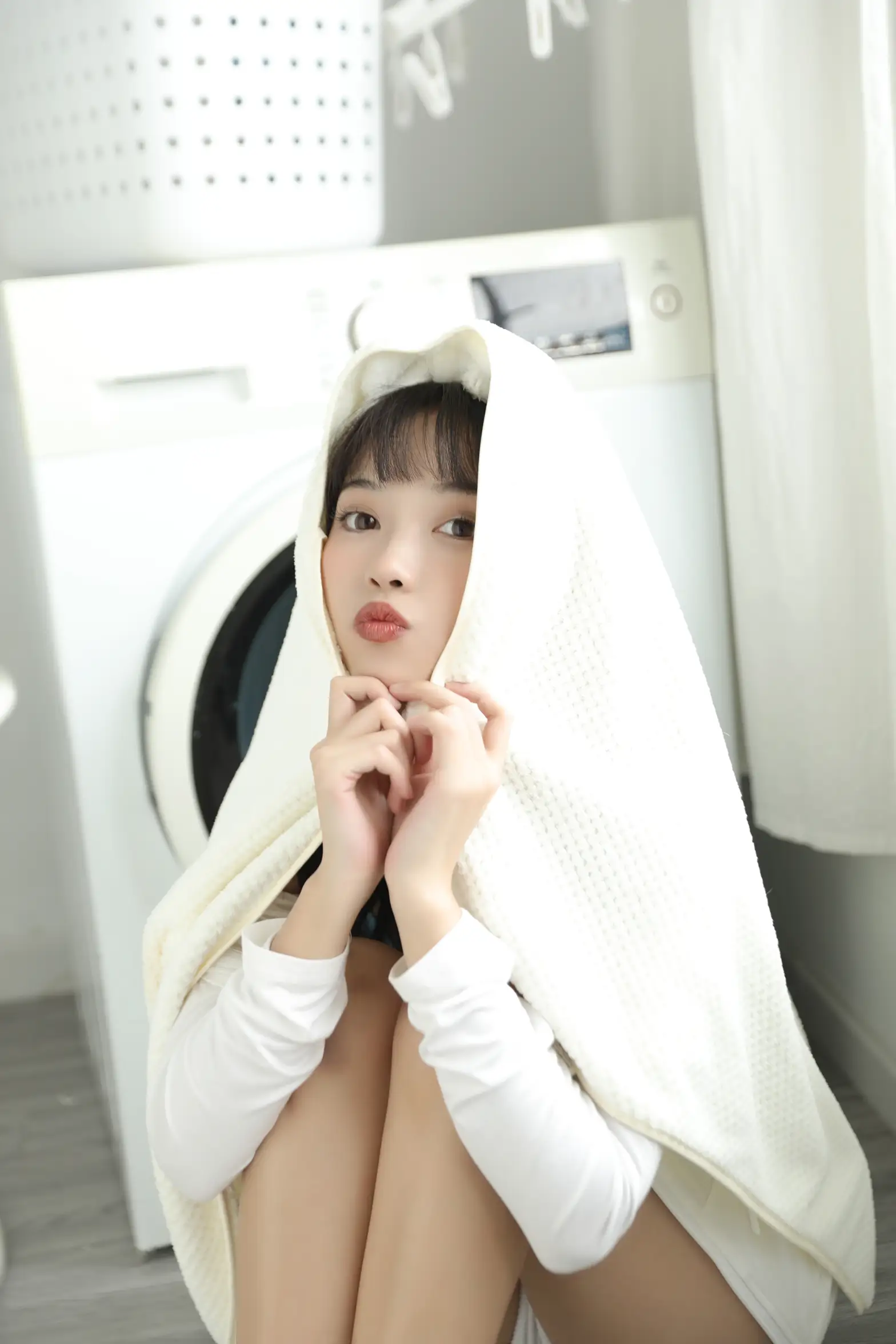 [艺图语] 2022.09.20 Vol.1999 – 夏日酣甜午后 小薇人儿#[37P]-5