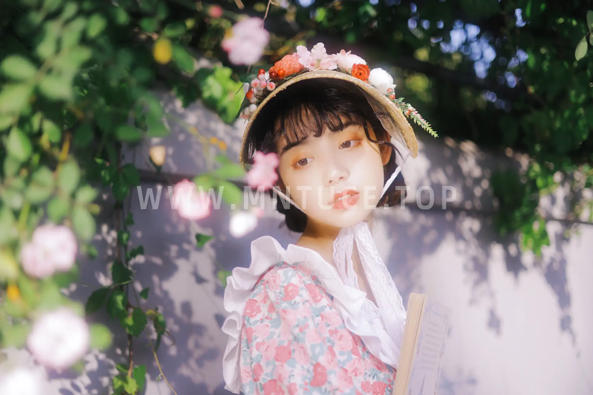 [艺图语] 2022.07.07 Vol.1408 – 少女花事 芊芊#[24P]-9