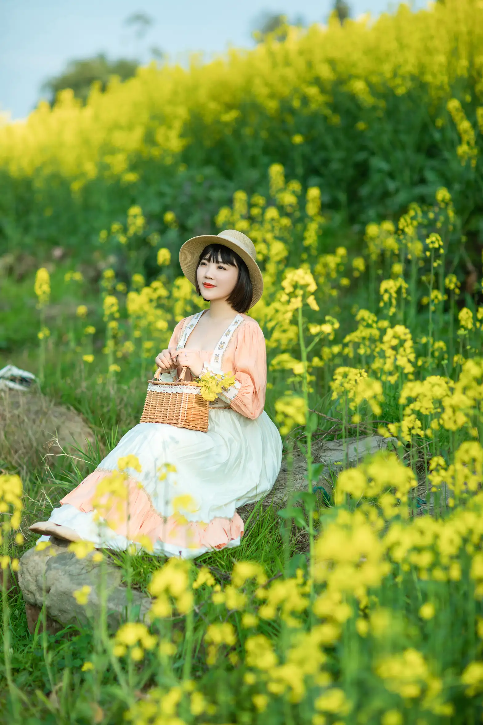 [艺图语] 2022.08.21 Vol.1753 – 春天里的姑娘 冬琴#[38P]-3