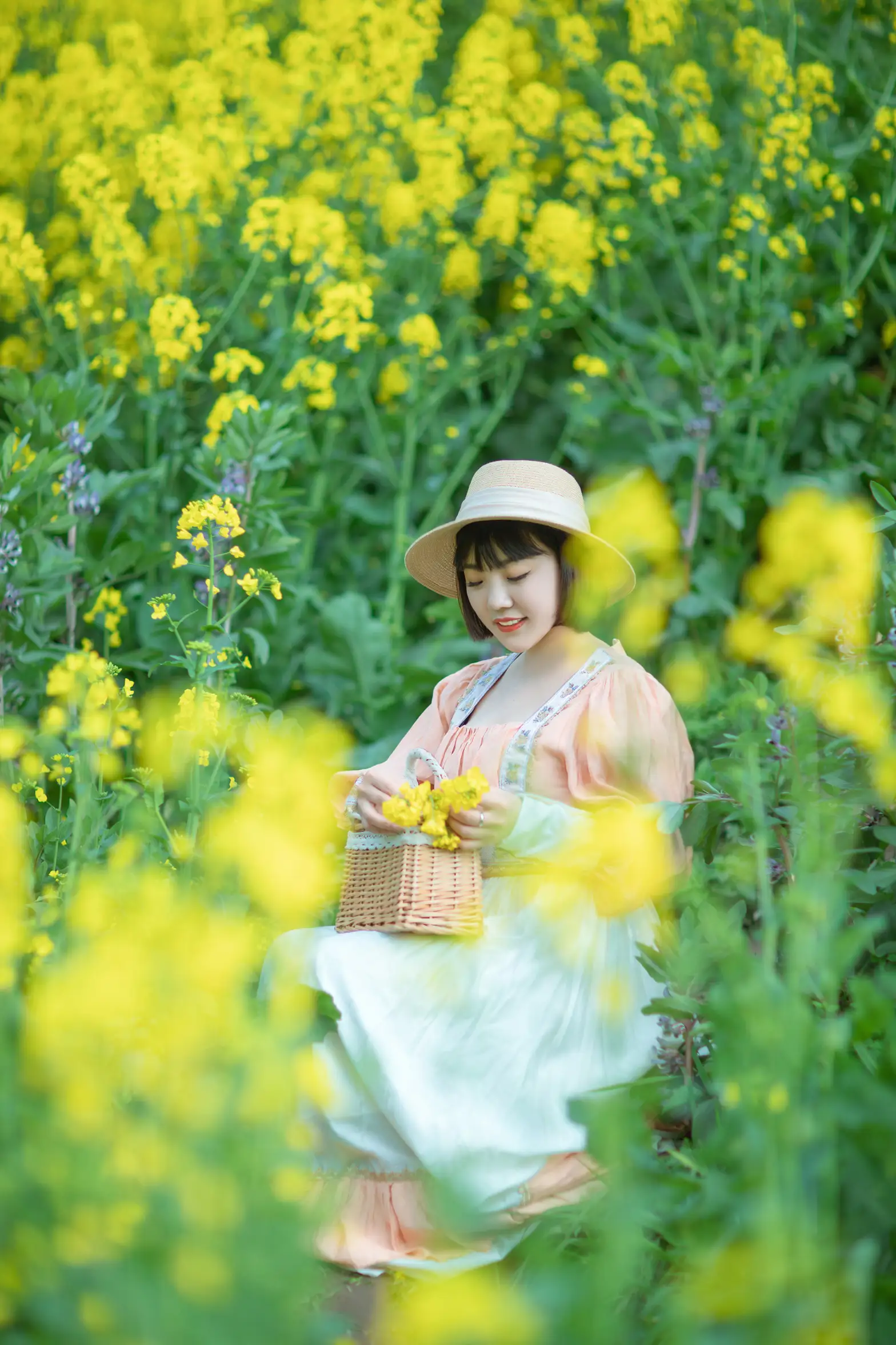 [艺图语] 2022.08.21 Vol.1753 – 春天里的姑娘 冬琴#[38P]-6