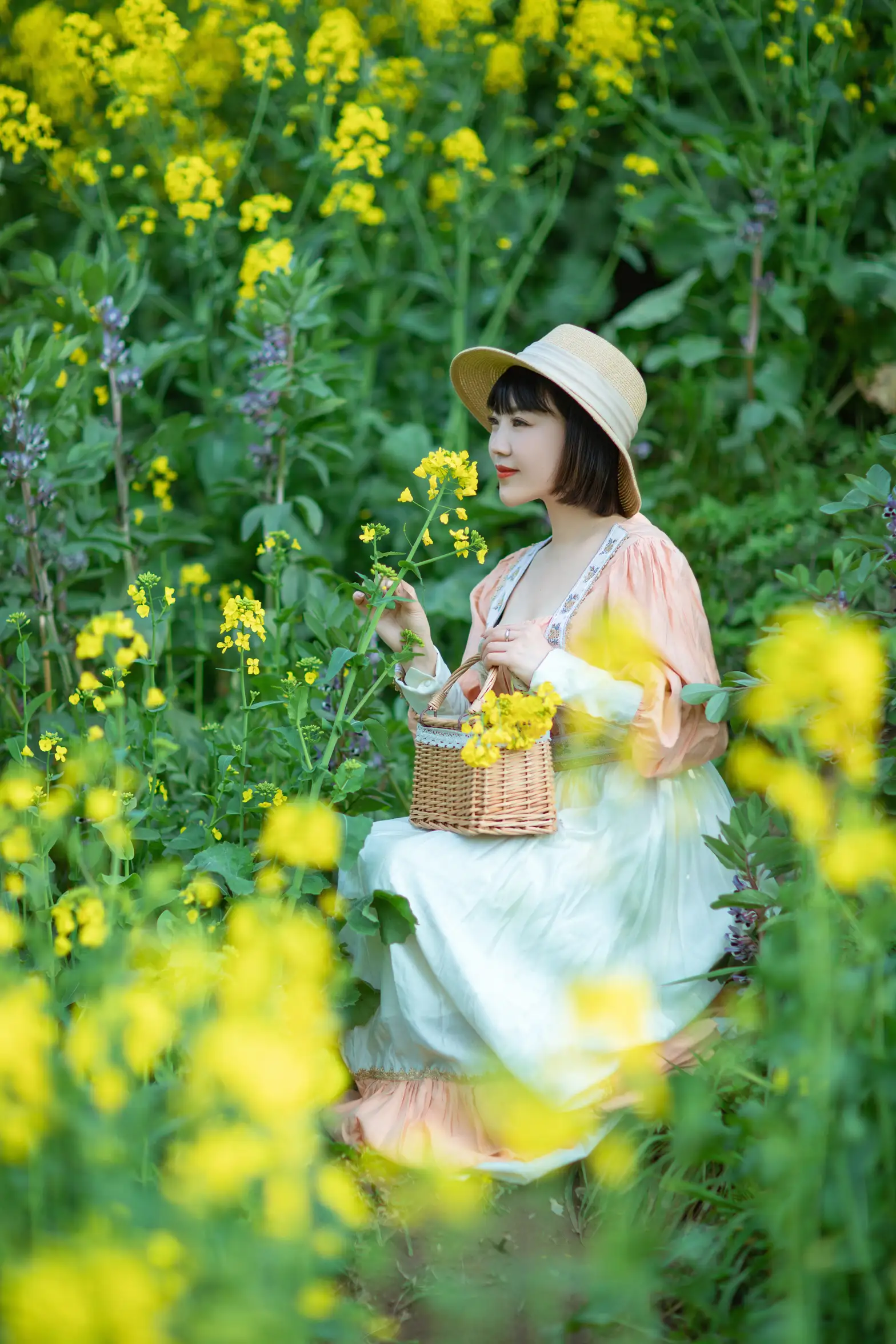 [艺图语] 2022.08.21 Vol.1753 – 春天里的姑娘 冬琴#[38P]-9