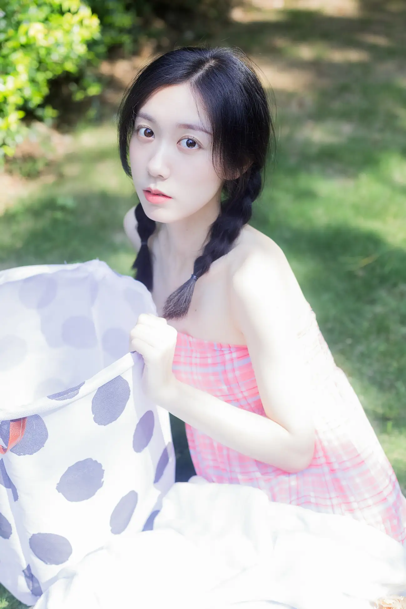 [YITUYU] 2022.07.19 Vol.1520 – The weather is sunny today Cat Feeding Girl Cat Girl-#[42P]-7