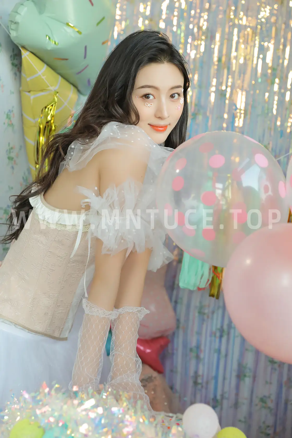 [艺图语] 2022.08.11 Vol.1682 – Super Iold 周倩倩啊#[23P]-18