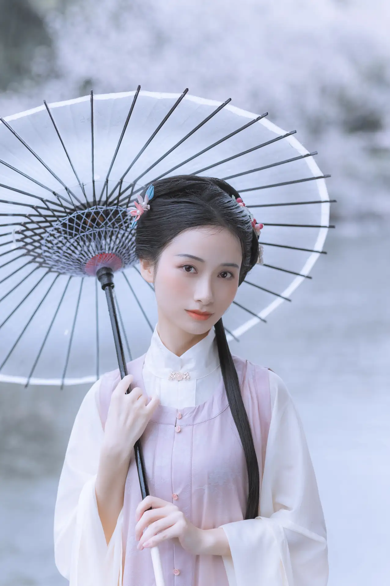 [艺图语] 2022.05.25 Vol.0984 – 雨樱花 眸小妖#[46P]-12