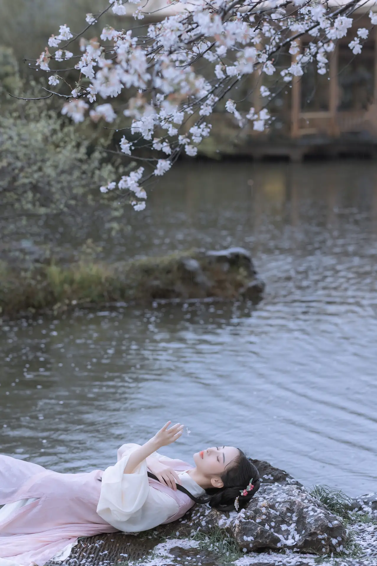 [艺图语] 2022.05.25 Vol.0984 – 雨樱花 眸小妖#[46P]-3