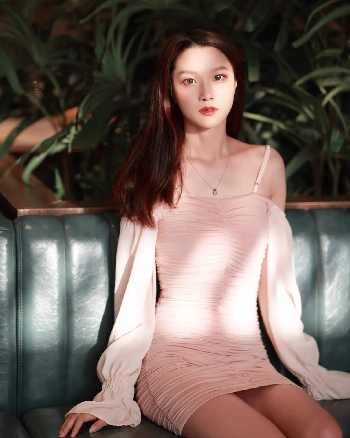 [艺图语] 2022.09.06 Vol.1880 – 光照的方向 馨馨#[22P]-5