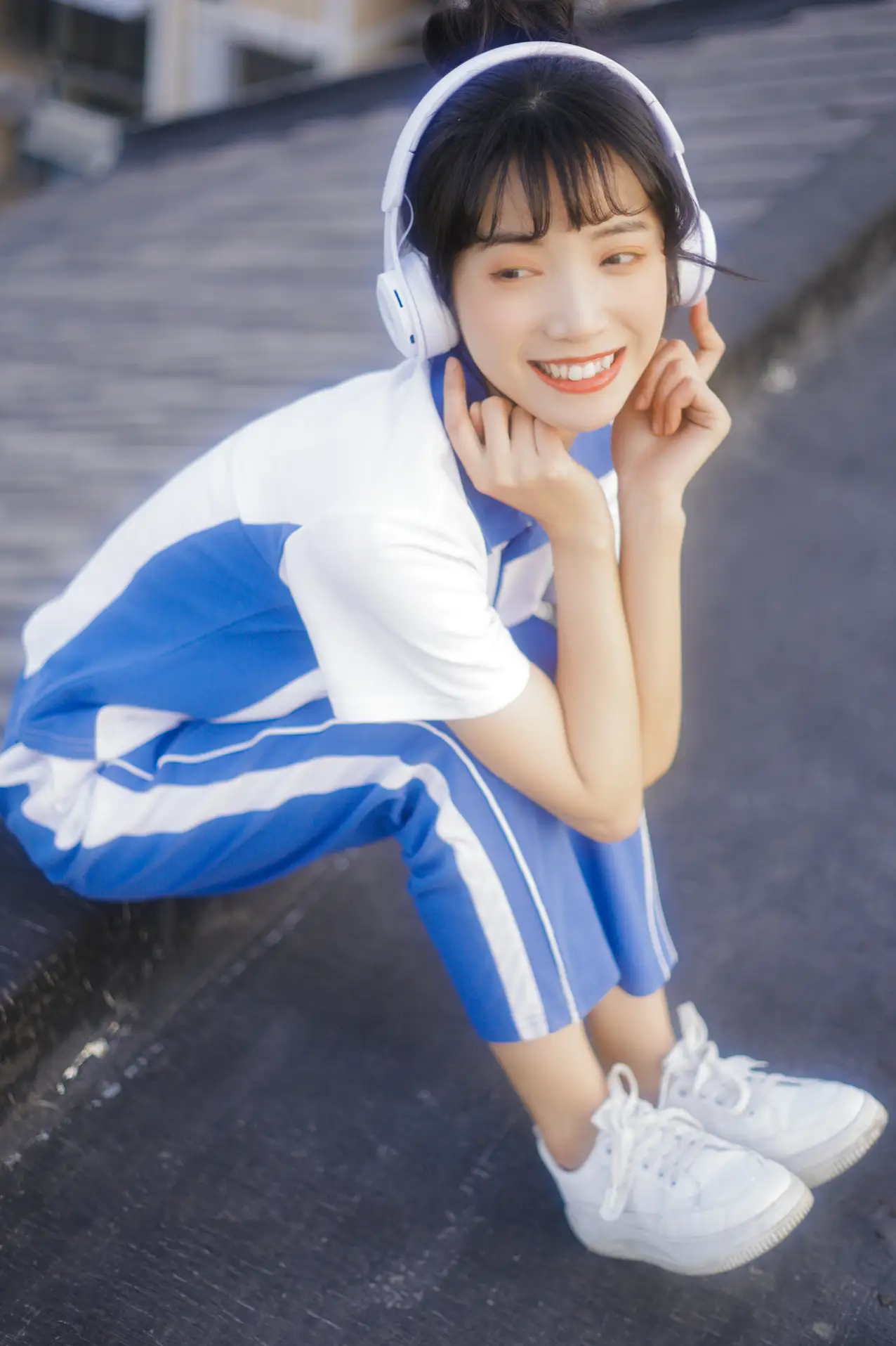 [艺图语] 2022.08.30 Vol.1827 – 那年夏天 一只阿梦崽#[28P]-1
