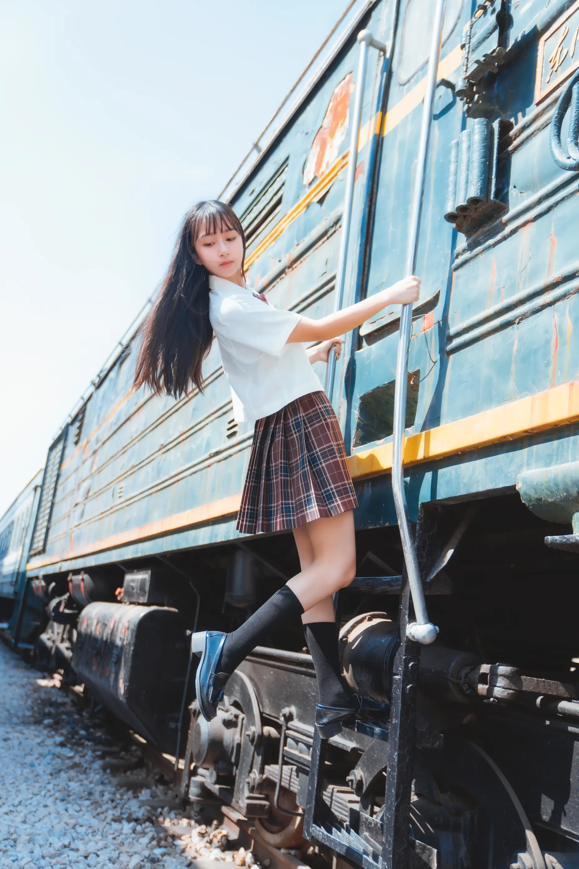 [艺图语] 2022.05.21 Vol.0949 – 青春列车 鲁鲁羽落子#[32P]-7