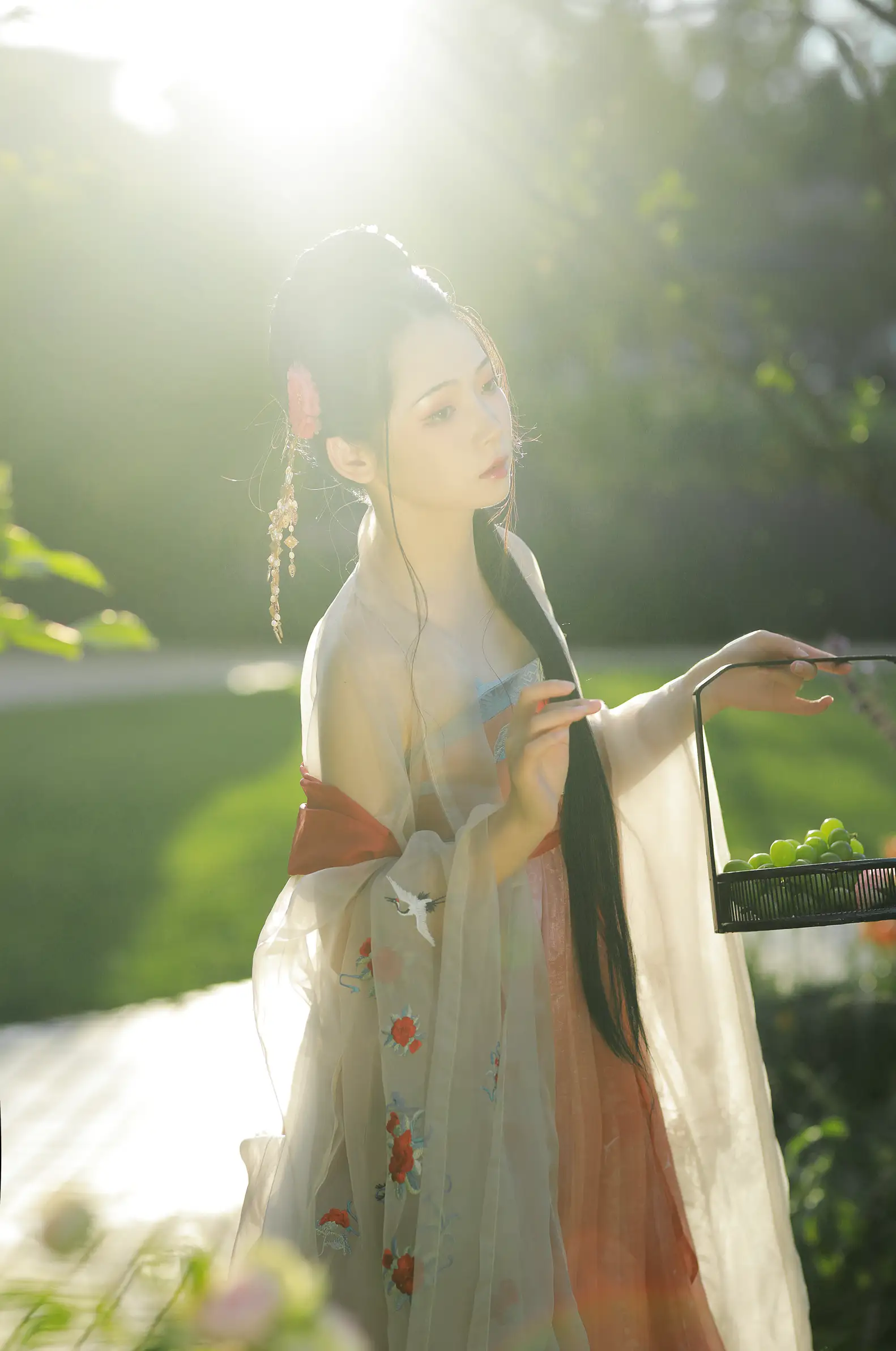 [艺图语] 2022.09.06 Vol.1881 – 美人迈兮音尘阙 落花人独立#[34P]-2
