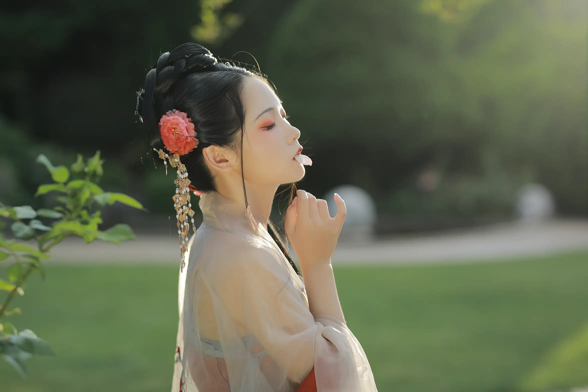[艺图语] 2022.09.06 Vol.1881 – 美人迈兮音尘阙 落花人独立#[34P]-4