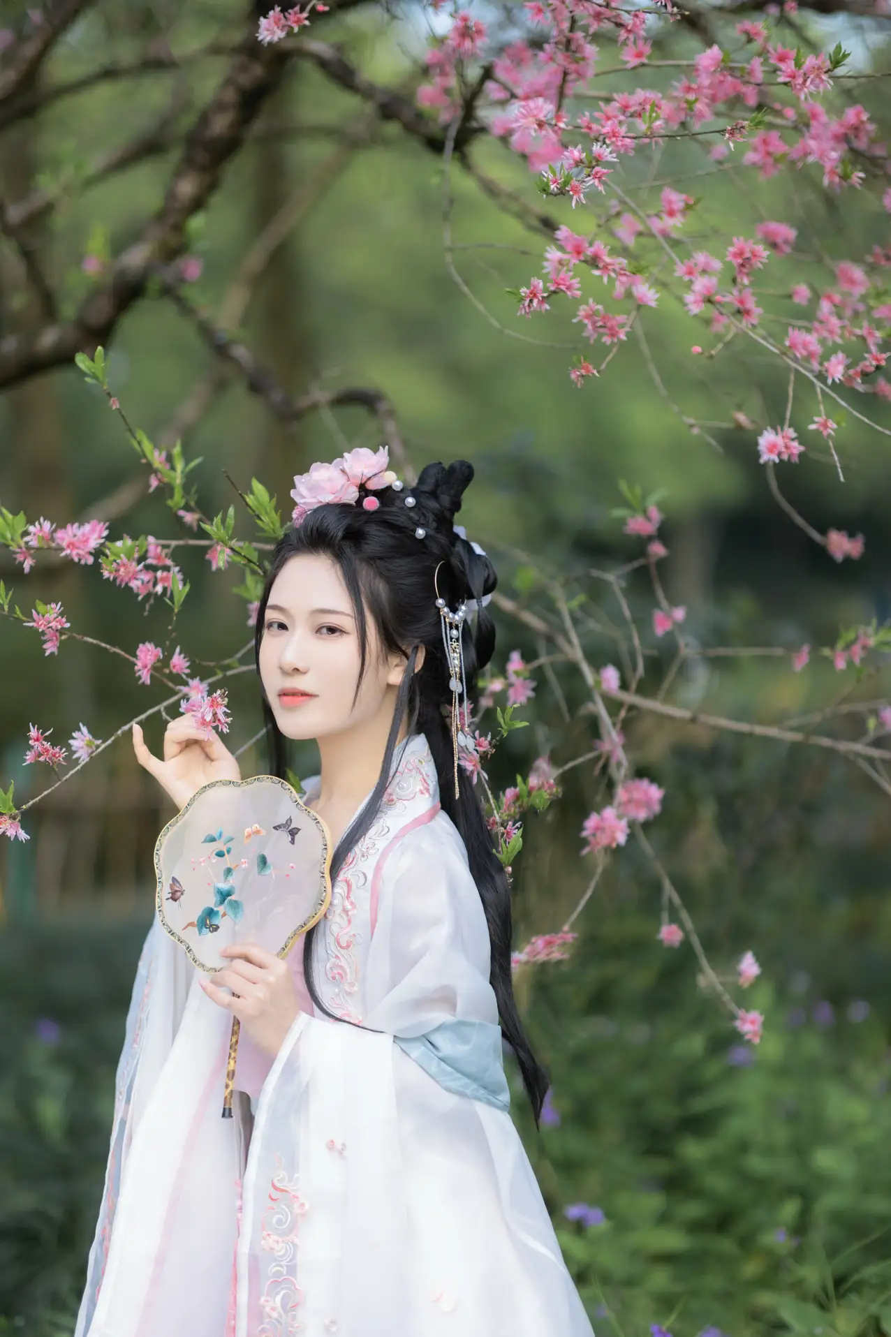[艺图语] 2022.06.04 Vol.1077 – 花间 阿銧#[34P]-15